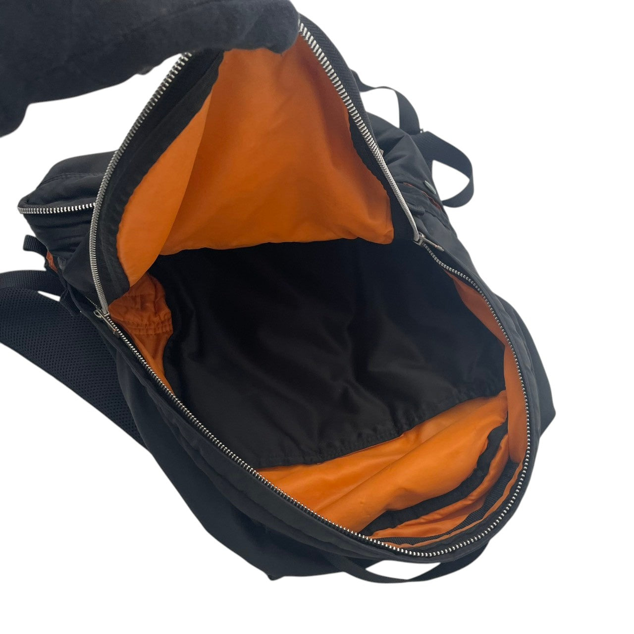 【良品】 ポーター PORTER リュック デイパック バックパック ナイロン ブラック 黒 吉田カバン 大容量 斜め掛け可 ビンテージ クラシック エレガント スタイリッシュ ビジネス 通勤 通学 メンズ レディース ユニセックス 定番 人気 希少 S68