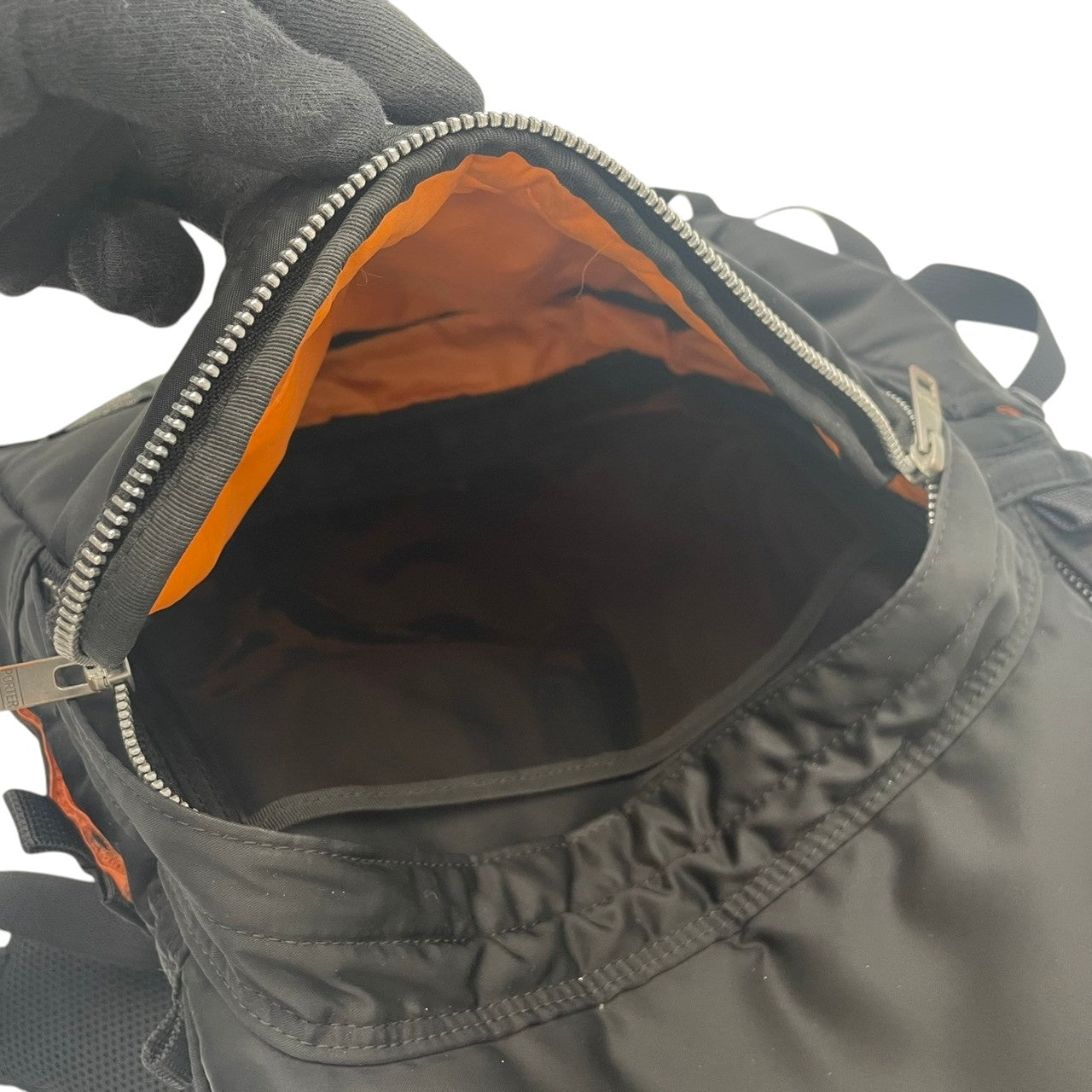 【良品】 ポーター PORTER リュック デイパック バックパック ナイロン ブラック 黒 吉田カバン 大容量 斜め掛け可 ビンテージ クラシック エレガント スタイリッシュ ビジネス 通勤 通学 メンズ レディース ユニセックス 定番 人気 希少 S68