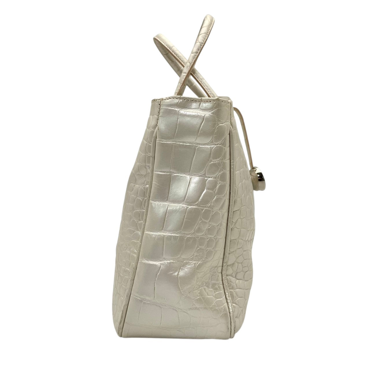 【美品】 フルラ FURLA ハンドバッグ トートバッグ レザー 本革 パールホワイト 白 ゴールド金具 ロゴ 自立可 フォーマル 冠婚葬祭 エレガント クラシック ビンテージ 上品 鞄 通勤 通学 お出かけ デイリー レディース 定番 人気 S61