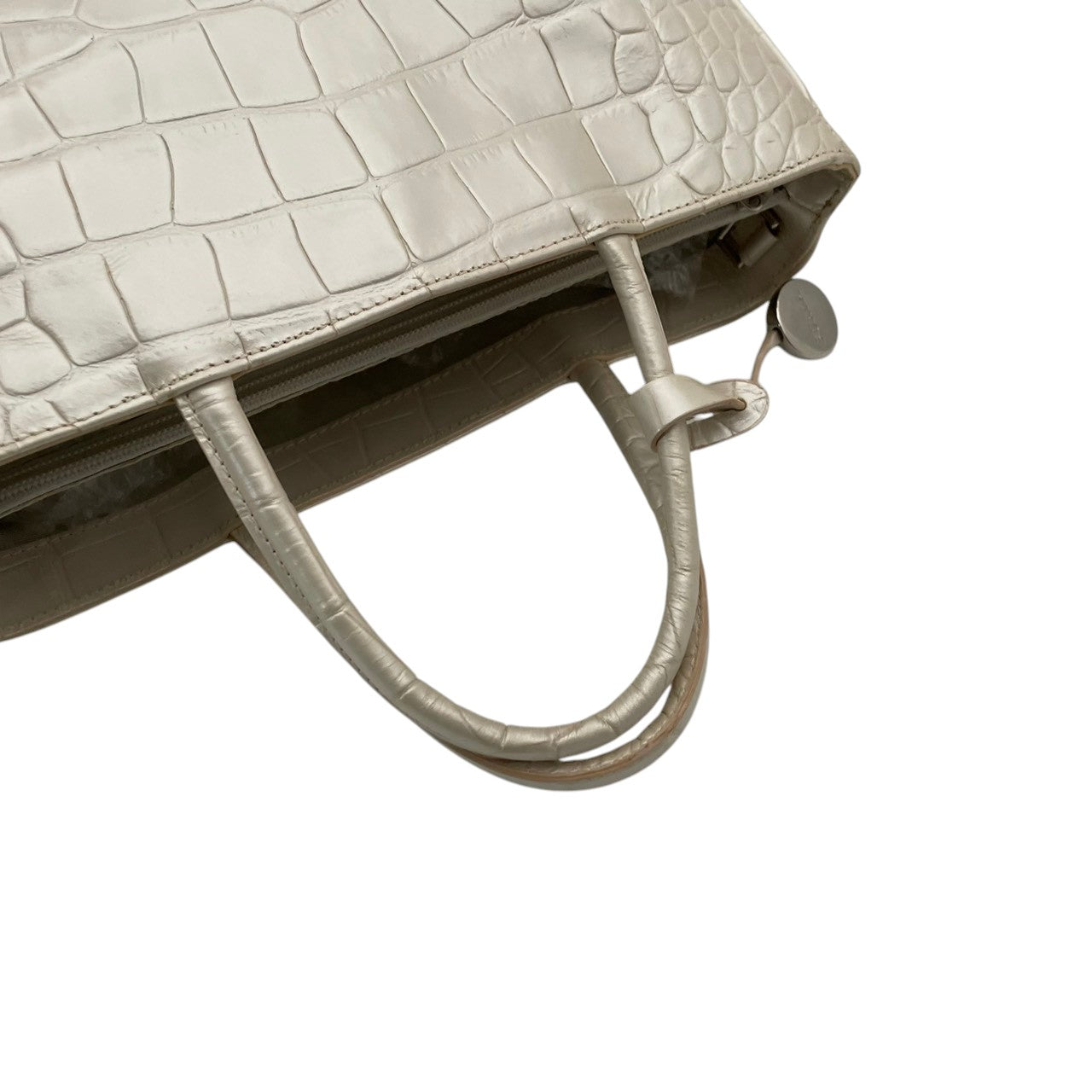 【美品】 フルラ FURLA ハンドバッグ トートバッグ レザー 本革 パールホワイト 白 ゴールド金具 ロゴ 自立可 フォーマル 冠婚葬祭 エレガント クラシック ビンテージ 上品 鞄 通勤 通学 お出かけ デイリー レディース 定番 人気 S61