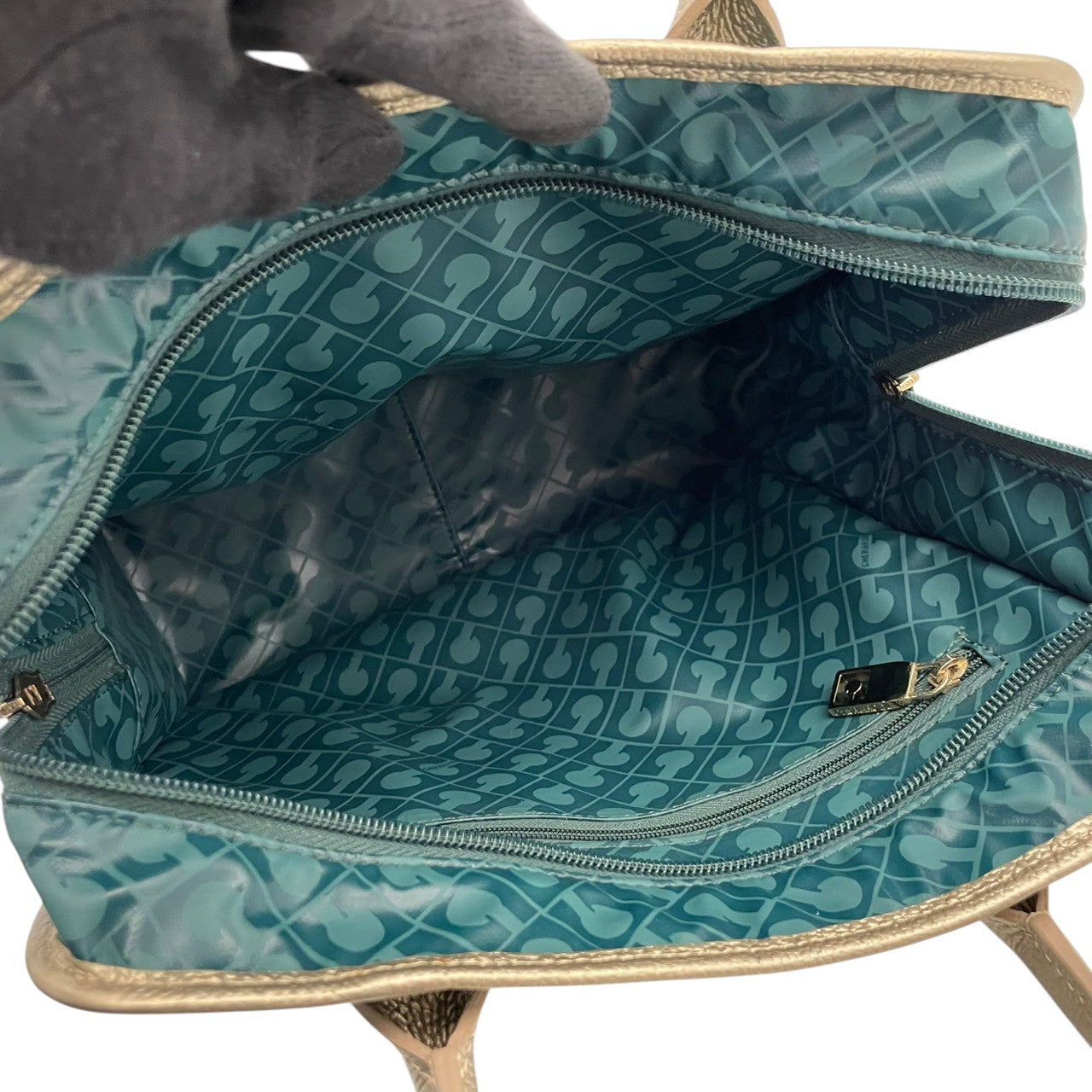 【極美品】 ゲラルディーニ GHERARDINI ハンドバッグ トートバッグ ソフティ 軽量 ナイロン グリーン 緑 総柄 自立可 エレガント カジュアル クラシック ビンテージ 上品 鞄 通勤 お出かけ デイリー レディース 定番 人気 アイテム S63
