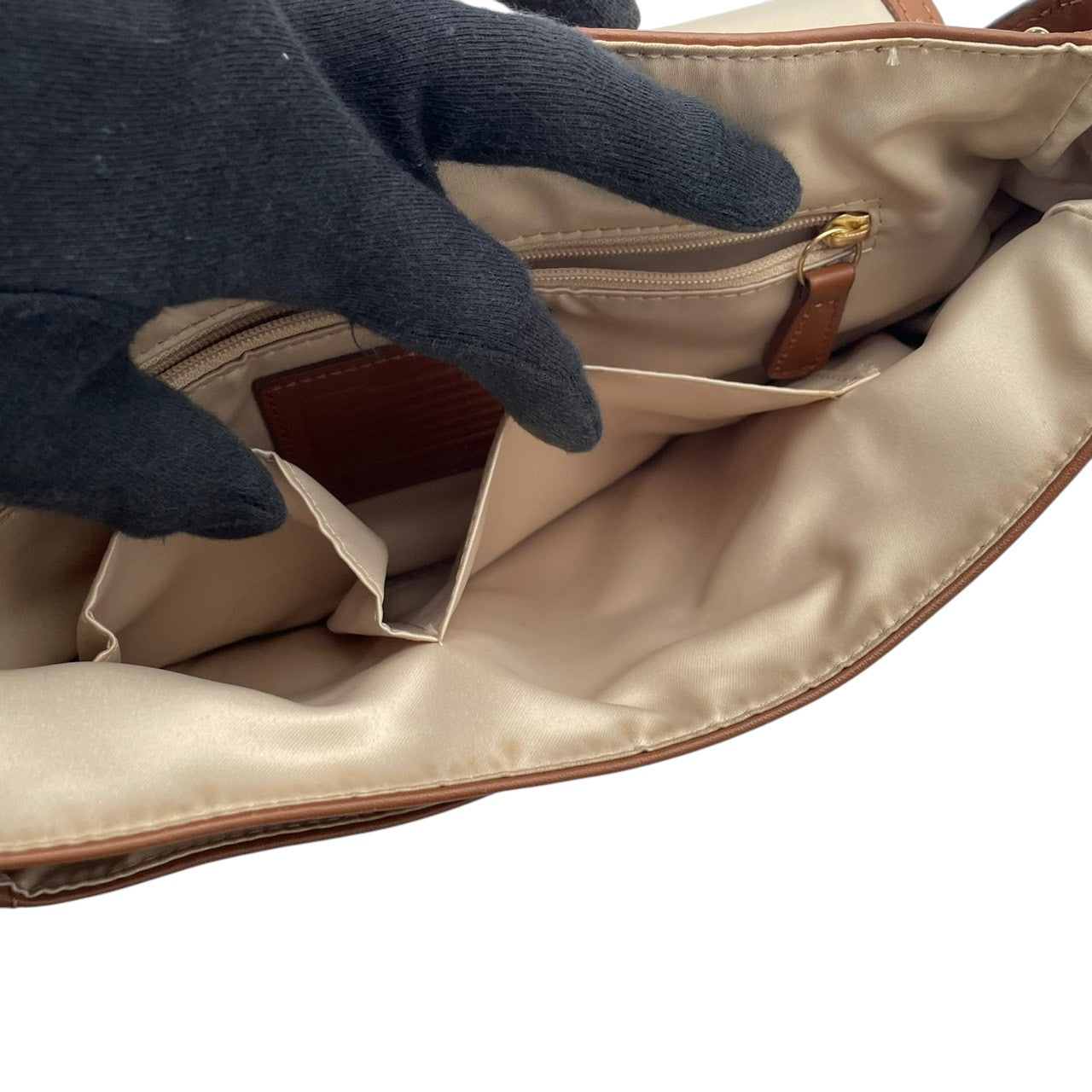【美品】 コーチ COACH ショルダーバッグ クロスボディ 斜め掛け可 レザー 本革 ブラウン 茶色 シルバー金具 ターンロック フラップ カジュアル クラシック ビンテージ 上品 鞄 通勤 通学 お出かけ レディース 定番 人気 希少 アイテム S59