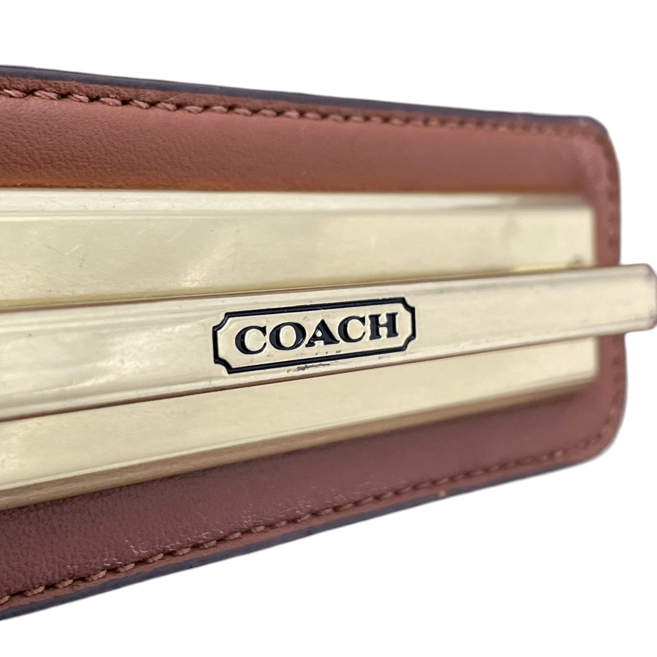【美品】 コーチ COACH ショルダーバッグ クロスボディ 斜め掛け可 レザー 本革 ブラウン 茶色 シルバー金具 ターンロック フラップ カジュアル クラシック ビンテージ 上品 鞄 通勤 通学 お出かけ レディース 定番 人気 希少 アイテム S59