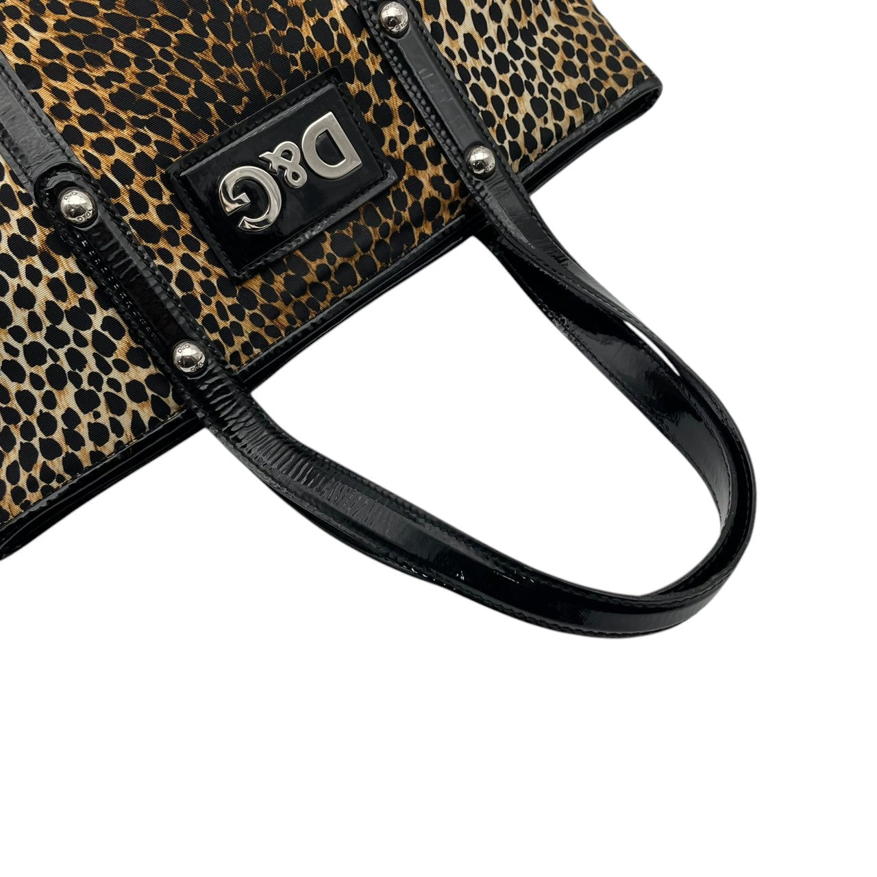 【良品】 ドルチェ＆ガッバーナ DOLCE&GABBANA トートバッグ ナイロン エナメル レオパード柄 ヒョウ柄 ブラウン ブラック 黒 ロゴ プレート 肩掛け A4収納可能 大容量 カジュアル エレガント 鞄 通勤 お出かけ レディース 定番 S59