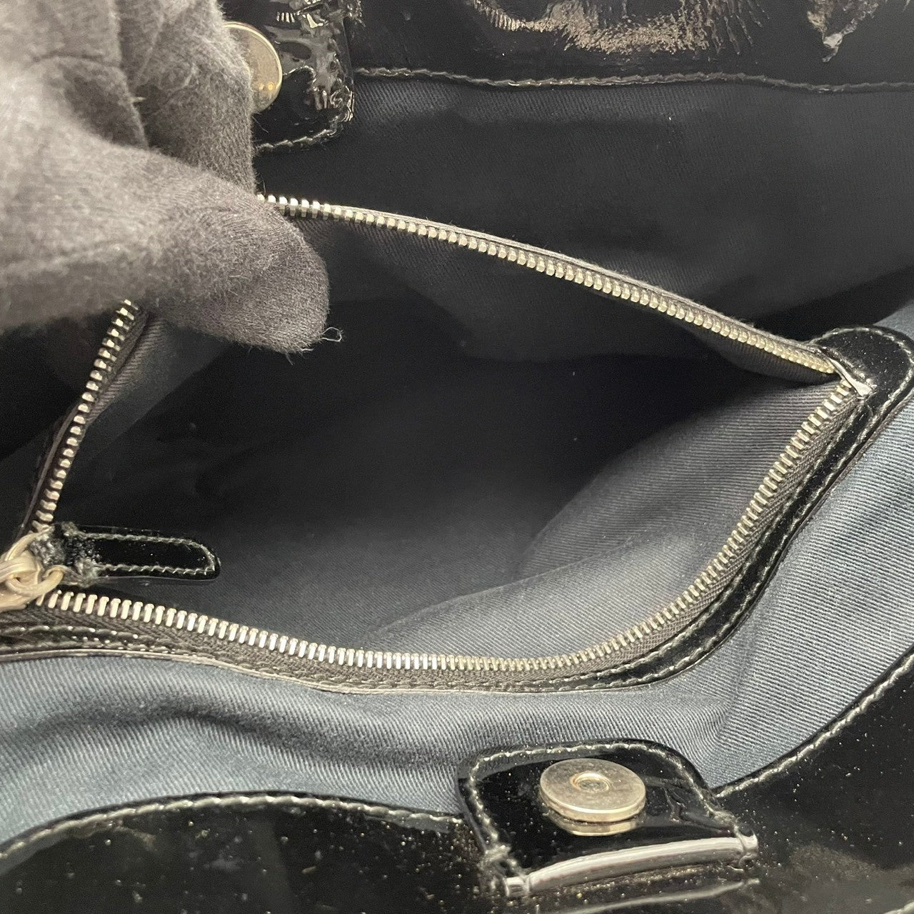 【良品】 ドルチェ＆ガッバーナ DOLCE&GABBANA トートバッグ ナイロン エナメル レオパード柄 ヒョウ柄 ブラウン ブラック 黒 ロゴ プレート 肩掛け A4収納可能 大容量 カジュアル エレガント 鞄 通勤 お出かけ レディース 定番 S59
