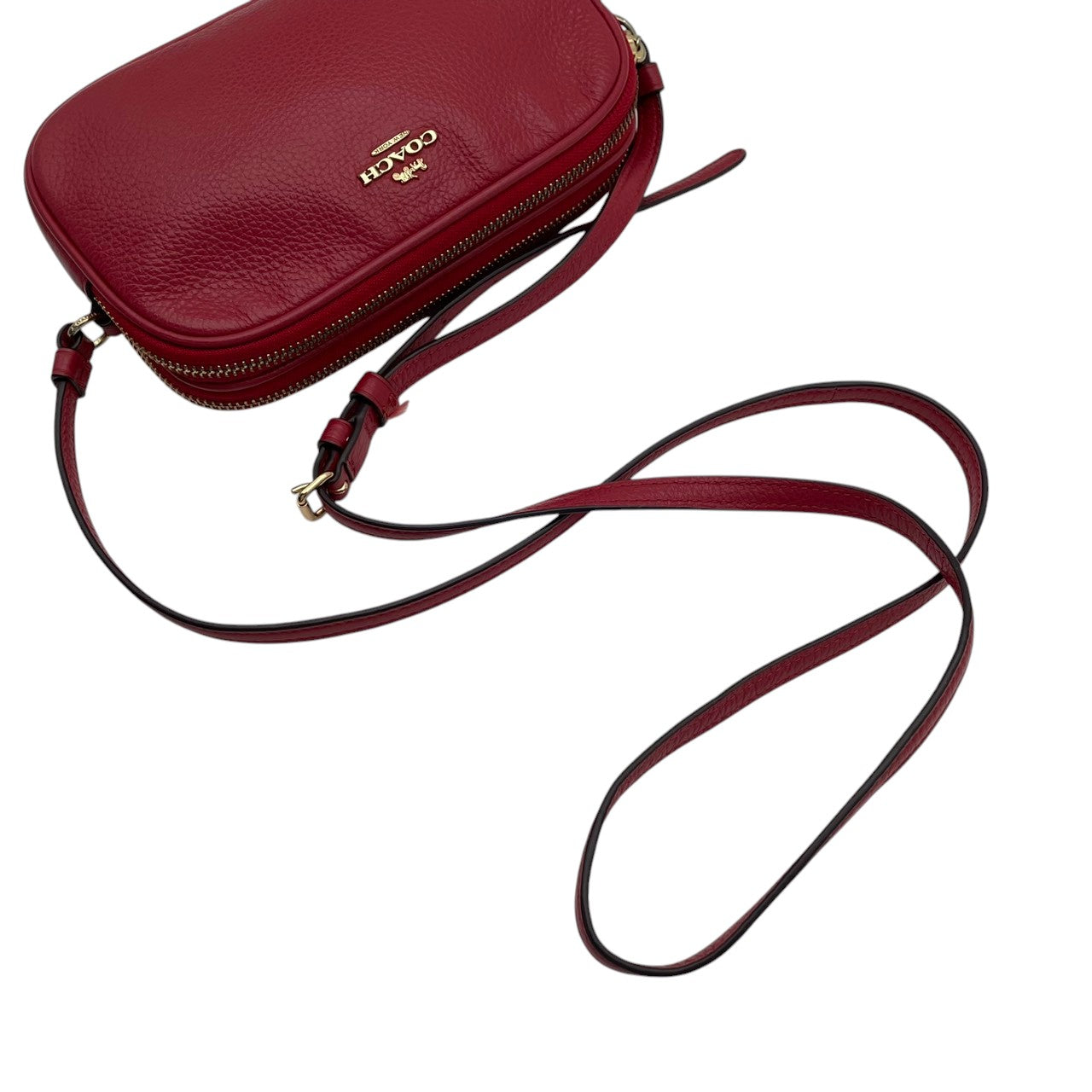 美品 COACH コーチ クロスボディポーチ ショルダーバッグ ピーブルドレザー ワインレッド 赤 レディース ゴールド金具 ダブルジップ コンパクト デイリー お出かけ 斜め掛け 軽量 F30259 s83