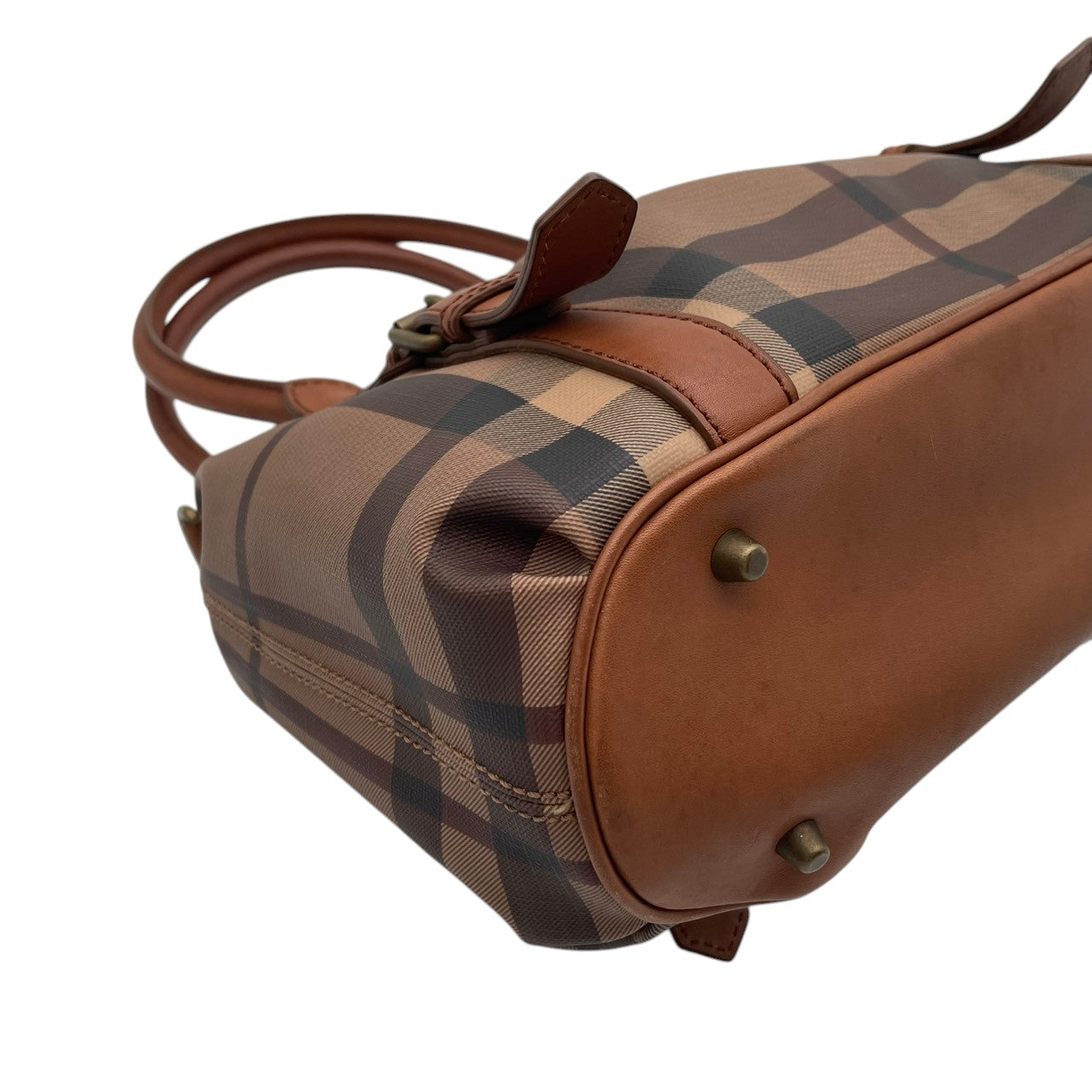 【美品】 バーバリー BURBERRY ハンドバッグ トートバッグ PVC レザー 本革 ブラウン 茶 メガチェック ノバチェック ゴールド金具 肩掛け お出かけ デイリー エレガント 上品 レディース 定番 人気 カバン S92