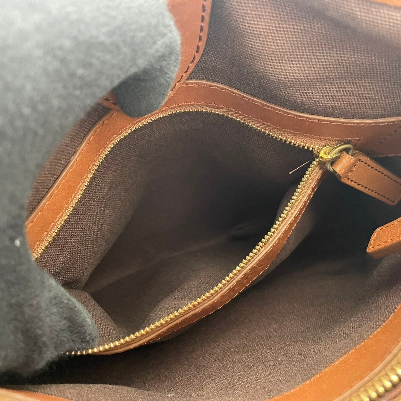 【美品】 バーバリー BURBERRY ハンドバッグ トートバッグ PVC レザー 本革 ブラウン 茶 メガチェック ノバチェック ゴールド金具 肩掛け お出かけ デイリー エレガント 上品 レディース 定番 人気 カバン S92