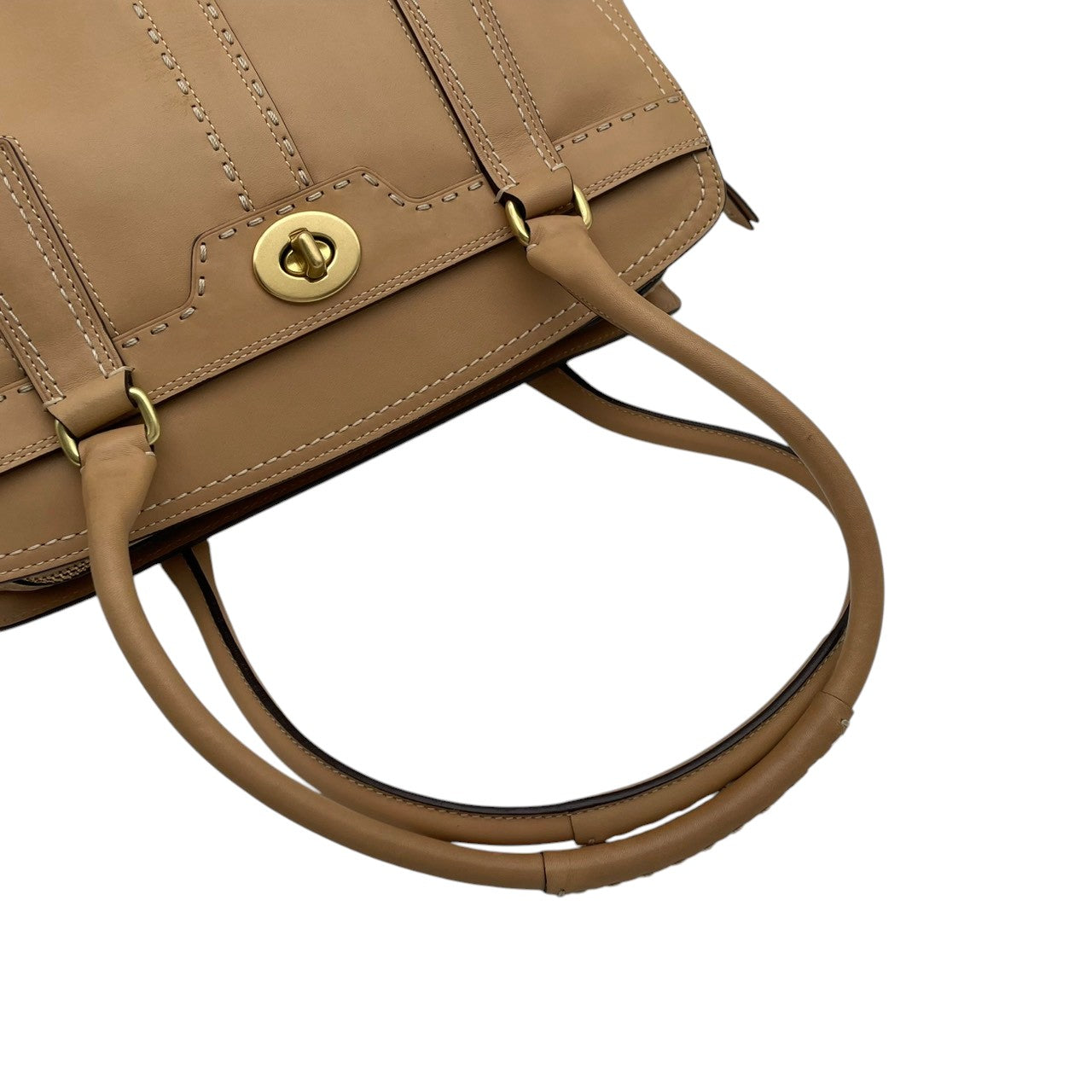 【美品】 コーチ COACH ハンドバッグ トートバッグ ハンプトンズ サッチェル レザー 本革 ベージュ ターンロック ゴールド金具 肩掛け 大容量 お出かけ デイリー エレガント 上品 通勤 通学 レディース 定番 S81
