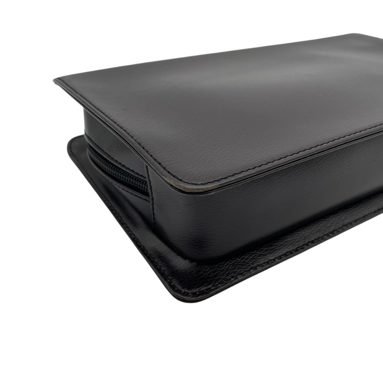【美品】 ダンヒル dunhill セカンドバッグ クラッチバッグ レザー 本革 シボ革 ブラウン 茶 ゴールド金具 ロゴプレート ストラップ付 メンズ 紳士 ビジネス 通勤 出張 冠婚葬祭 フォーマル カジュアル デイリー お出かけ 上品 定番 S93