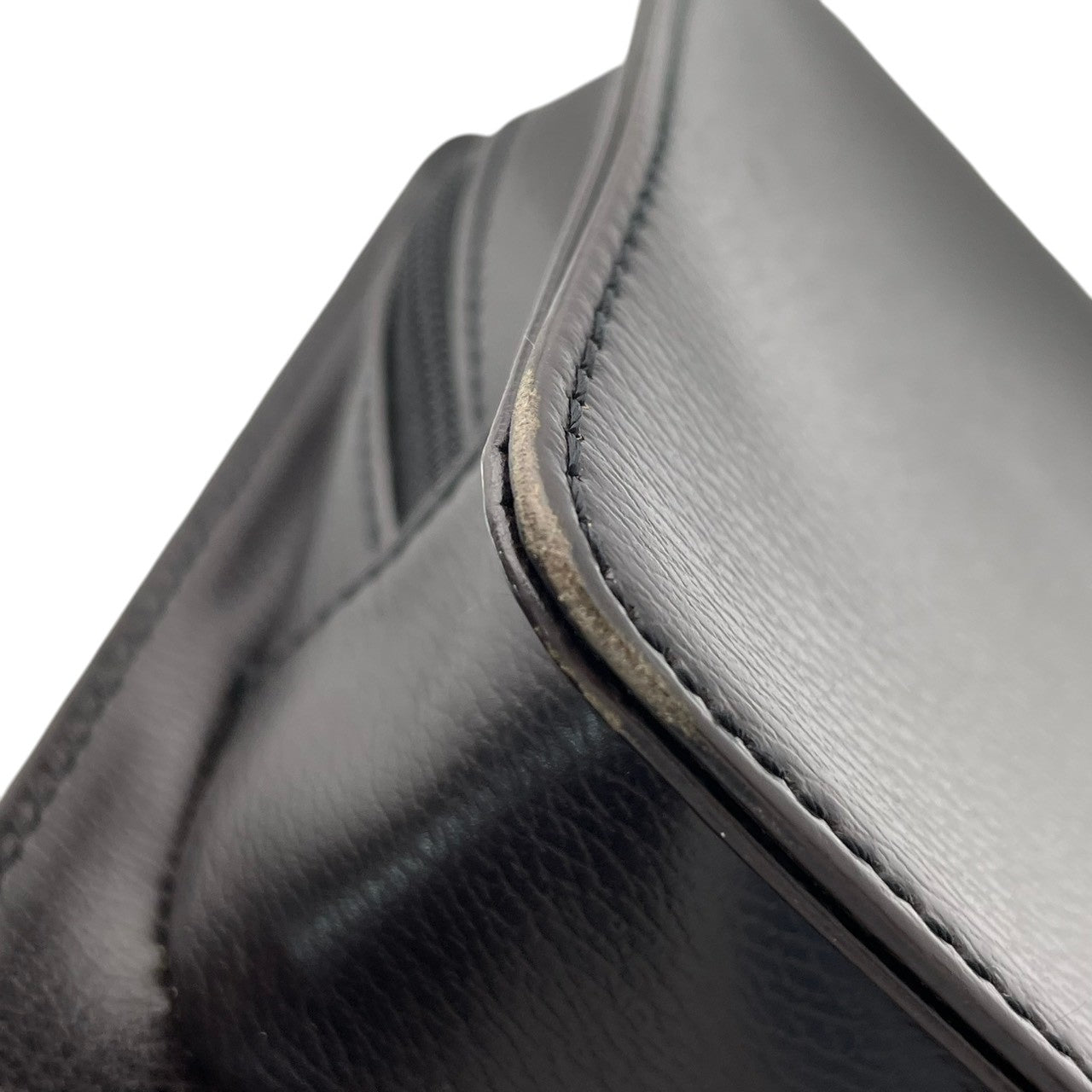 【美品】 ダンヒル dunhill セカンドバッグ クラッチバッグ レザー 本革 シボ革 ブラウン 茶 ゴールド金具 ロゴプレート ストラップ付 メンズ 紳士 ビジネス 通勤 出張 冠婚葬祭 フォーマル カジュアル デイリー お出かけ 上品 定番 S93