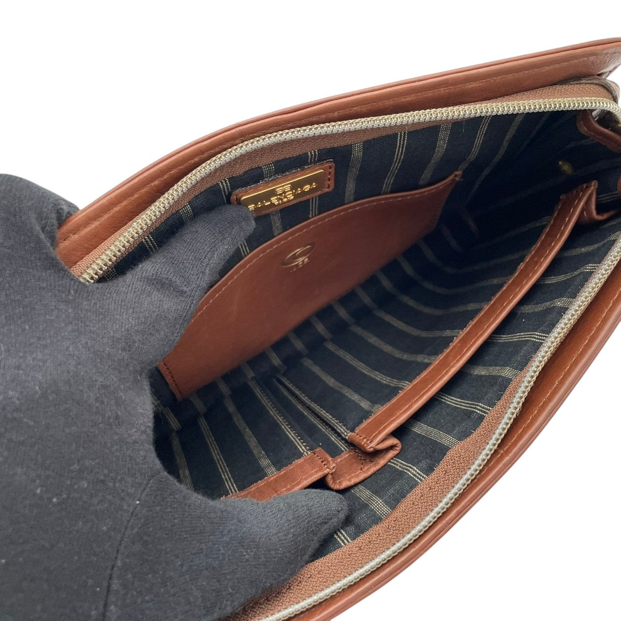 【良品】 バレンシアガ BALENCIAGA セカンドバッグ クラッチバッグ レザー 本革 ブラウン 茶 ゴールド金具 メンズ 紳士 ビジネス 通勤 出張 冠婚葬祭 フォーマル カジュアル お出かけ 定番 人気 鞄 カバン S93