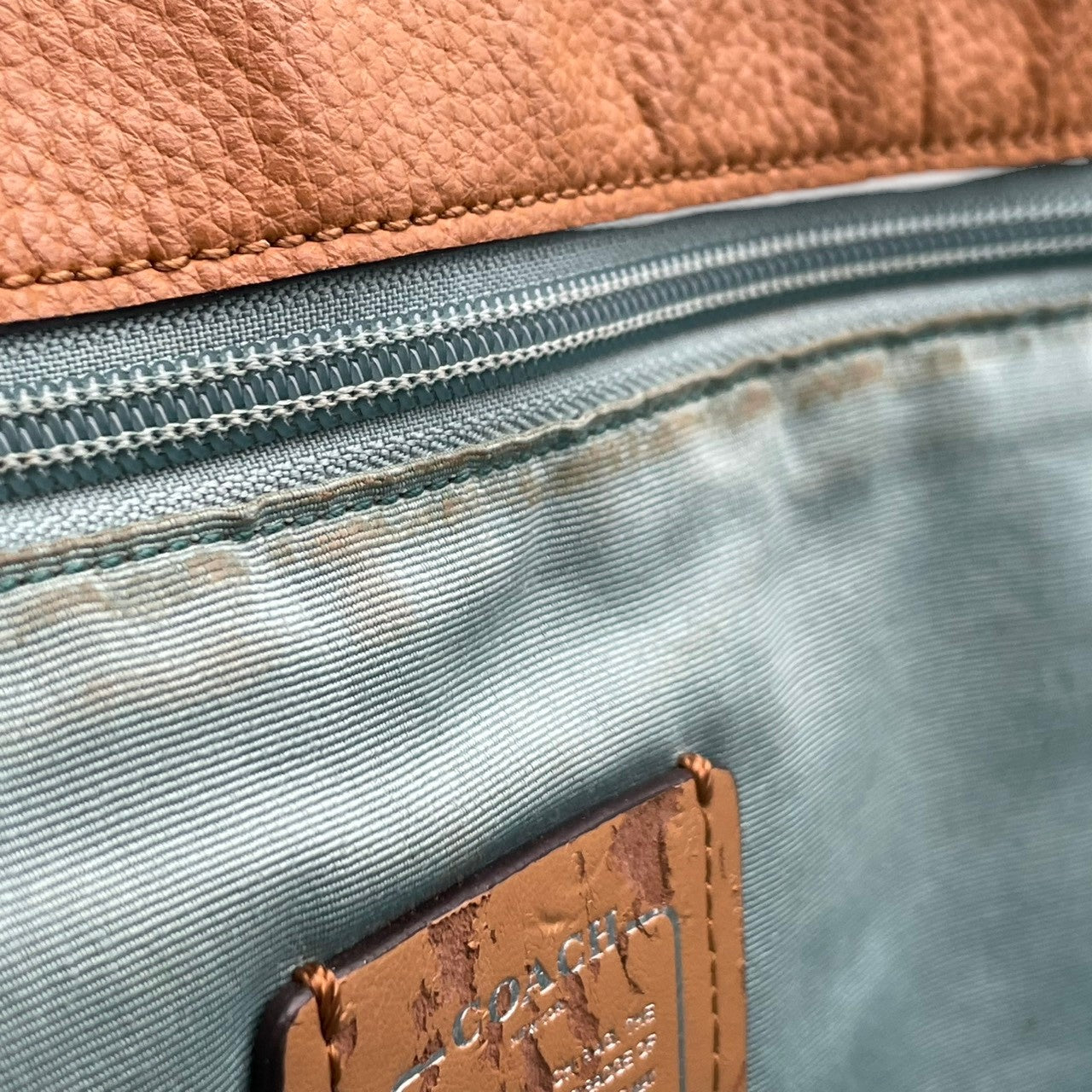 【良品】 コーチ COACH マーケット トートバッグ 58849 レザー 本革 ブラウン 茶 ターンロック 肩掛け 大容量 A4収納 通勤 通学 ビジネス デイリー お出かけ エレガント カジュアル レディース 定番 人気 鞄 カバン S82