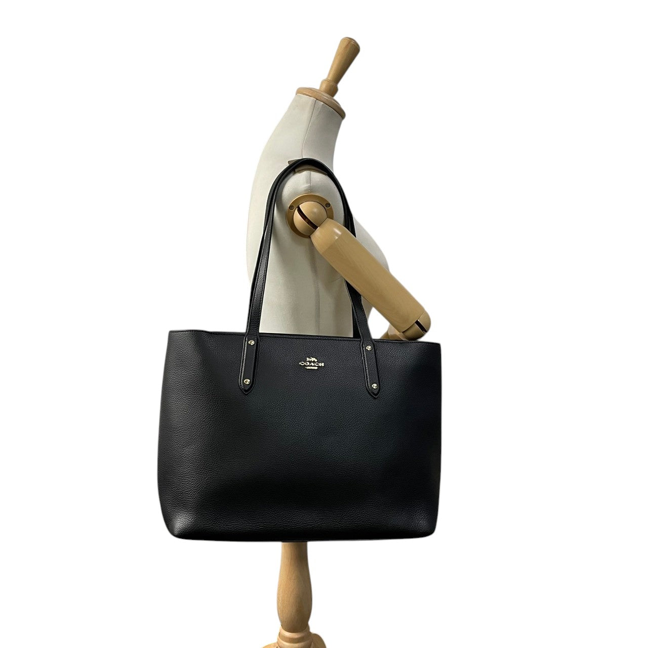 【良品】 コーチ COACH セントラル トート ウィズ ジップ 69424 レザー 本革 ブラック 黒 大容量 A4収納 肩掛け ファスナー 通勤 通学 ビジネス お出かけ エレガント カジュアル レディース 定番 人気 鞄 カバン S82