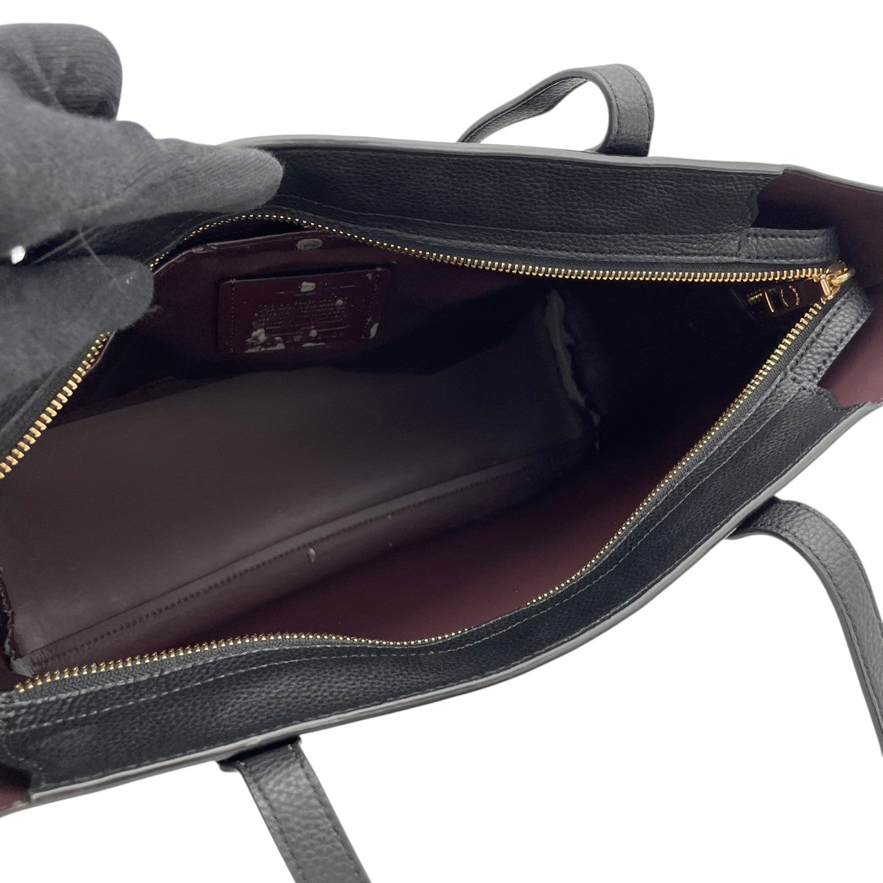 【良品】 コーチ COACH セントラル トート ウィズ ジップ 69424 レザー 本革 ブラック 黒 大容量 A4収納 肩掛け ファスナー 通勤 通学 ビジネス お出かけ エレガント カジュアル レディース 定番 人気 鞄 カバン S82