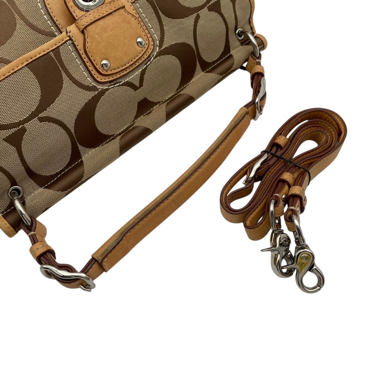 【良品】 コーチ COACH 19033 シグネチャー シティ ウィリス 2WAY ショルダーバッグ ハンドバッグ キャンバス レザー ベージュ 肩掛け 斜め掛け ターンロック レディース お出かけ エレガント カジュアル 定番 人気 鞄 カバン S82