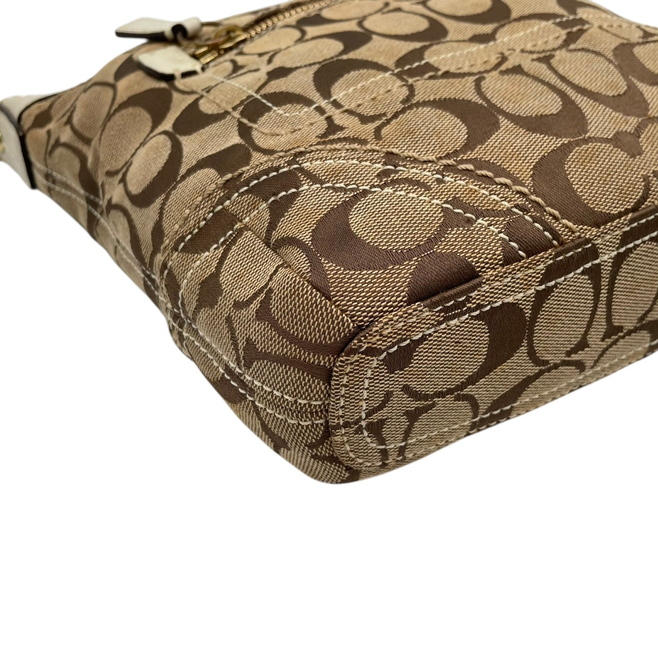【良品】 コーチ COACH 10402 シグネチャー ショルダーバッグ キャンバス レザー ベージュ アイボリー クロスボディ 斜め掛け 肩掛け デイリー お出かけ エレガント カジュアル レディース 定番 人気 カバン 鞄 S82
