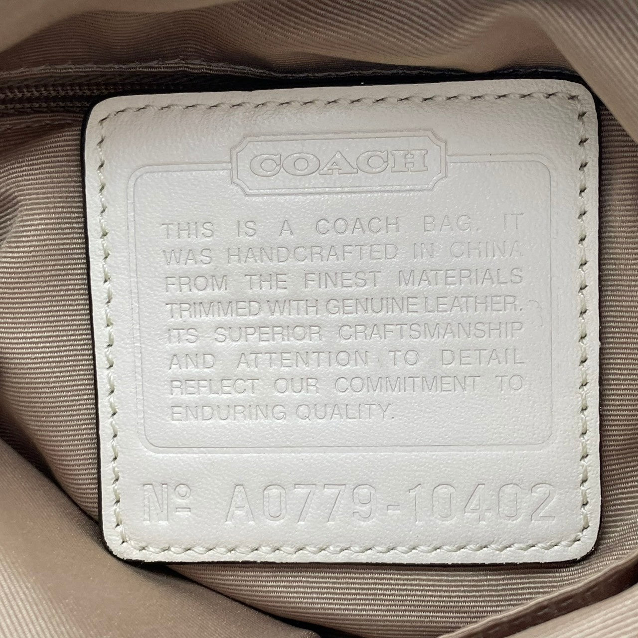 【良品】 コーチ COACH 10402 シグネチャー ショルダーバッグ キャンバス レザー ベージュ アイボリー クロスボディ 斜め掛け 肩掛け デイリー お出かけ エレガント カジュアル レディース 定番 人気 カバン 鞄 S82