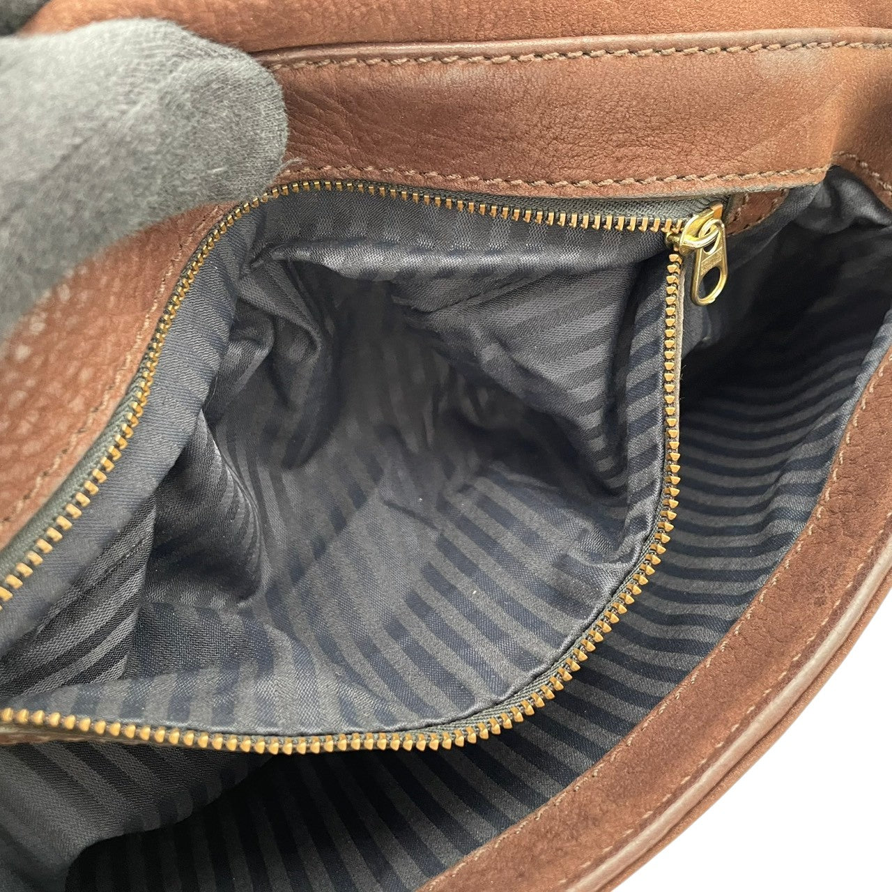 【良品】 コーチ COACH 4935 オールドコーチ ショルダーバッグ ヌバック レザー 本革 ブラウン 茶 フラップ 斜め掛け クロスボディ カジュアル エレガント ヴィンテージ レトロ デイリー お出かけ レディース 定番 人気 カバン S21