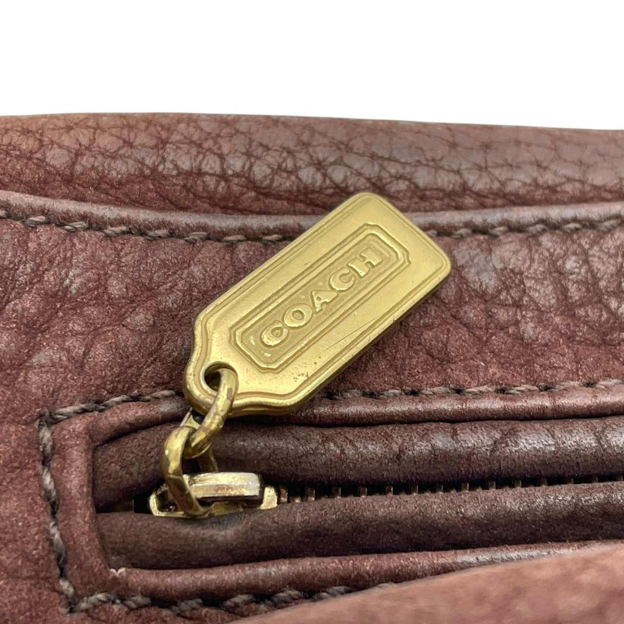 【良品】 コーチ COACH 4935 オールドコーチ ショルダーバッグ ヌバック レザー 本革 ブラウン 茶 フラップ 斜め掛け クロスボディ カジュアル エレガント ヴィンテージ レトロ デイリー お出かけ レディース 定番 人気 カバン S21