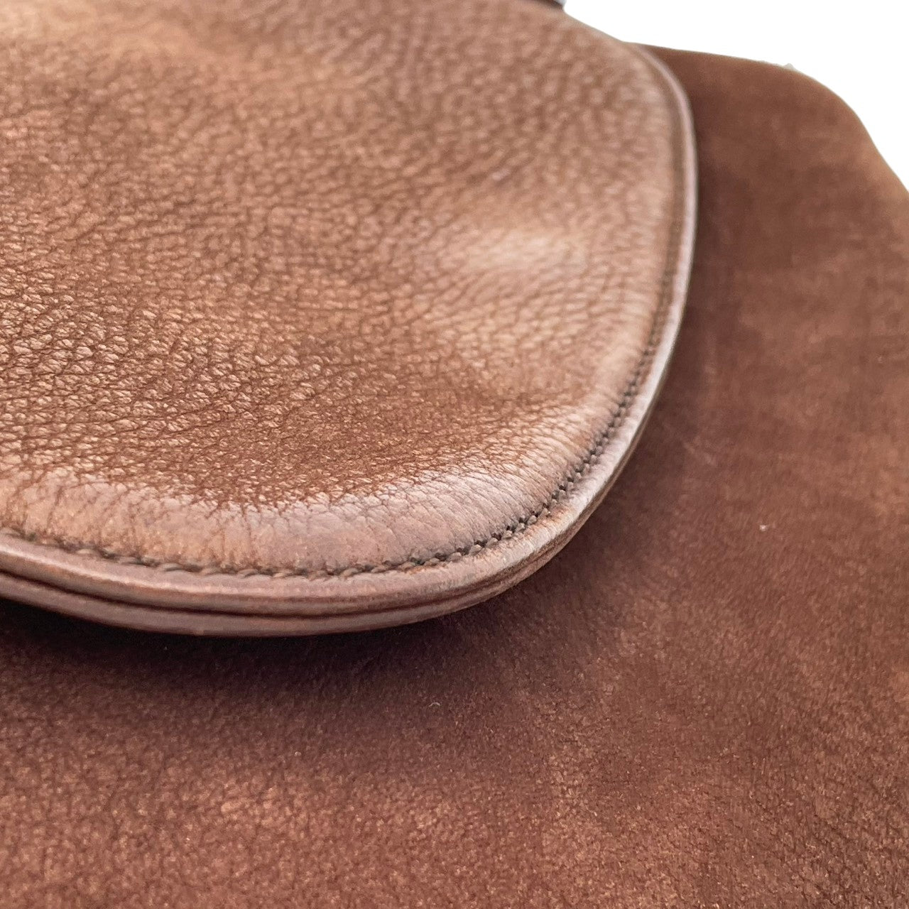 【良品】 コーチ COACH 4935 オールドコーチ ショルダーバッグ ヌバック レザー 本革 ブラウン 茶 フラップ 斜め掛け クロスボディ カジュアル エレガント ヴィンテージ レトロ デイリー お出かけ レディース 定番 人気 カバン S21