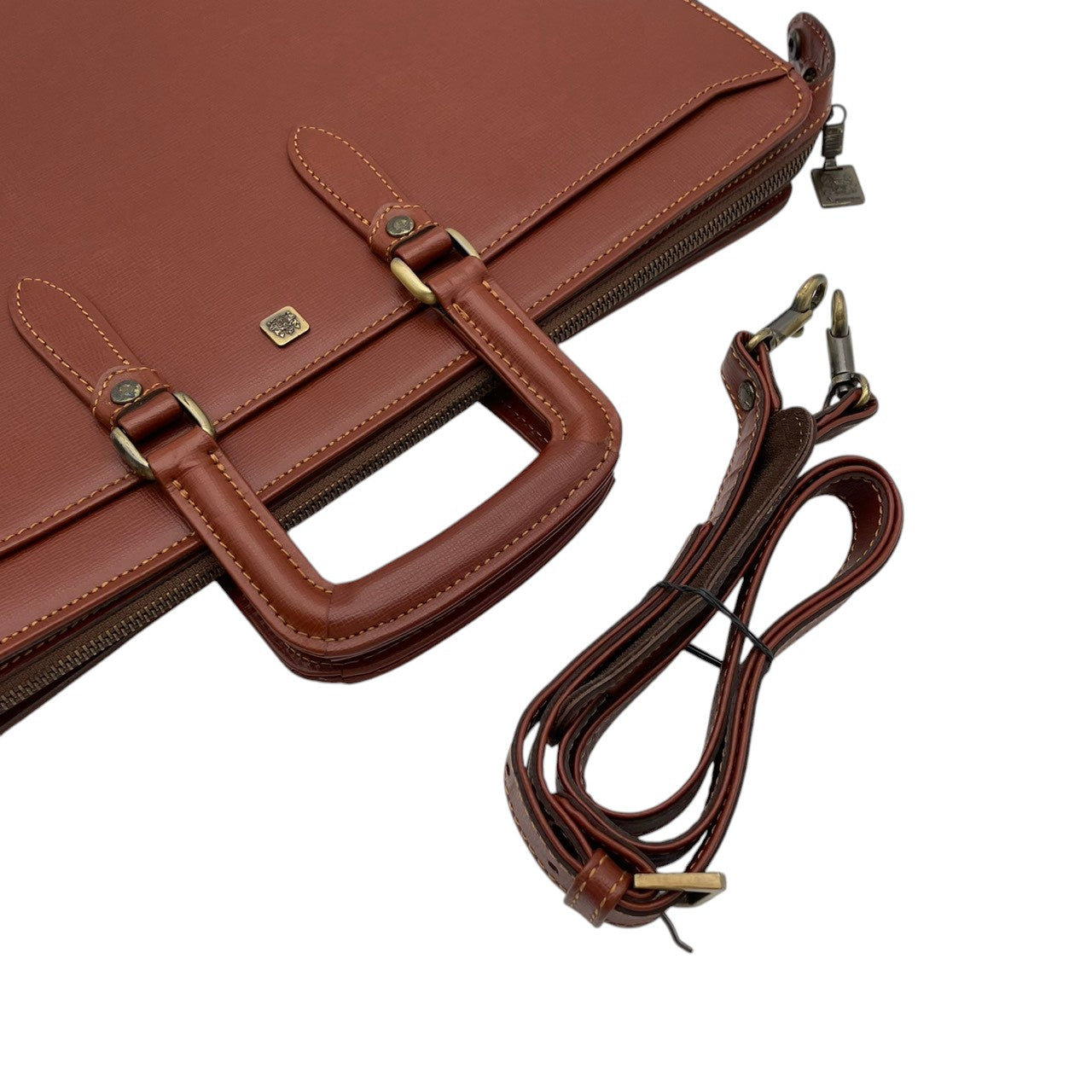 【良品】 アクアスキュータム ビジネスバッグ ブリーフケース 2WAY ショルダーバッグ レザー ブラウン 茶 ビジネス 通勤 通学 A4収納 メンズ レディース 大容量 ビンテージ エレガント クラシック カジュアル 定番 人気 鞄 カバン S87