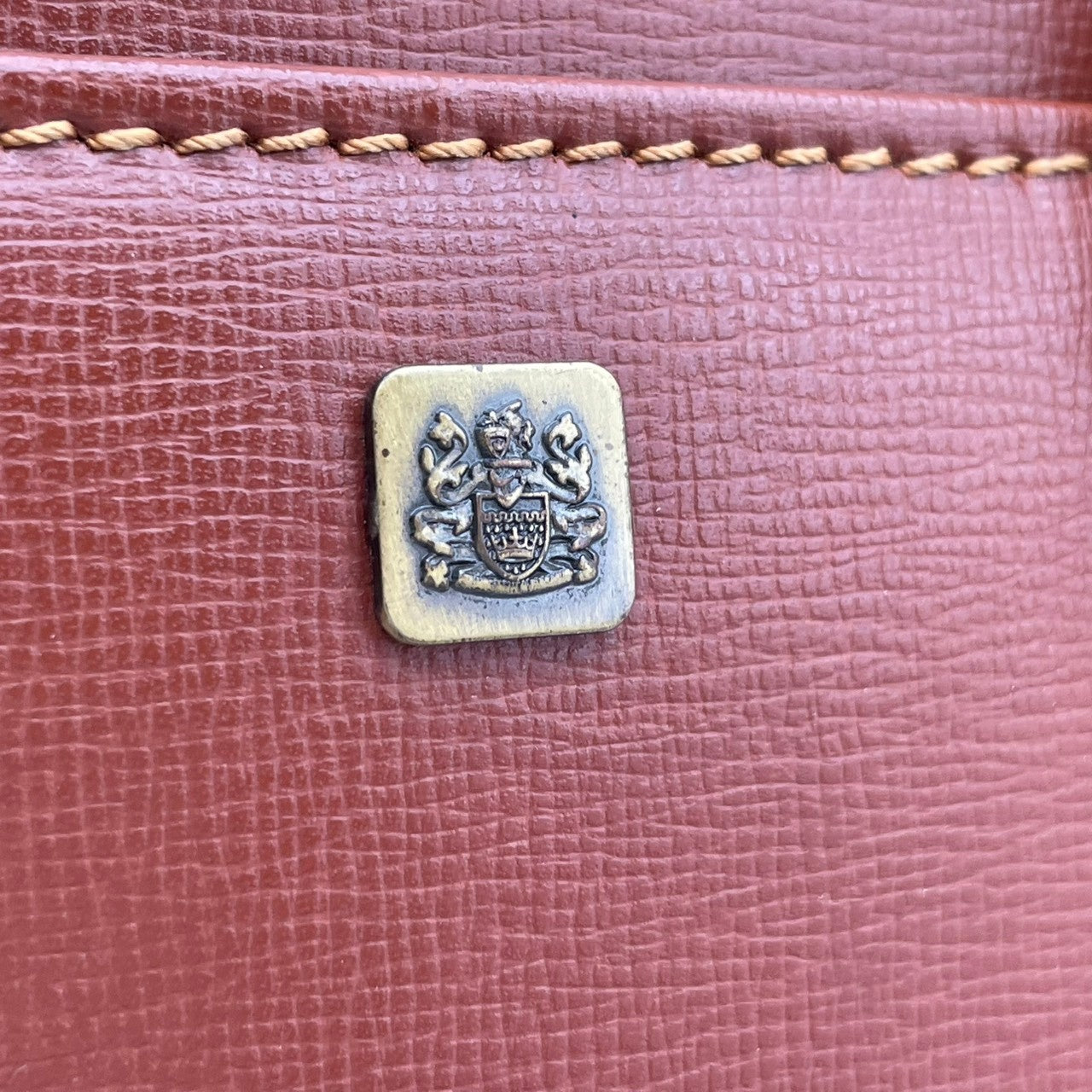 【良品】 アクアスキュータム ビジネスバッグ ブリーフケース 2WAY ショルダーバッグ レザー ブラウン 茶 ビジネス 通勤 通学 A4収納 メンズ レディース 大容量 ビンテージ エレガント クラシック カジュアル 定番 人気 鞄 カバン S87