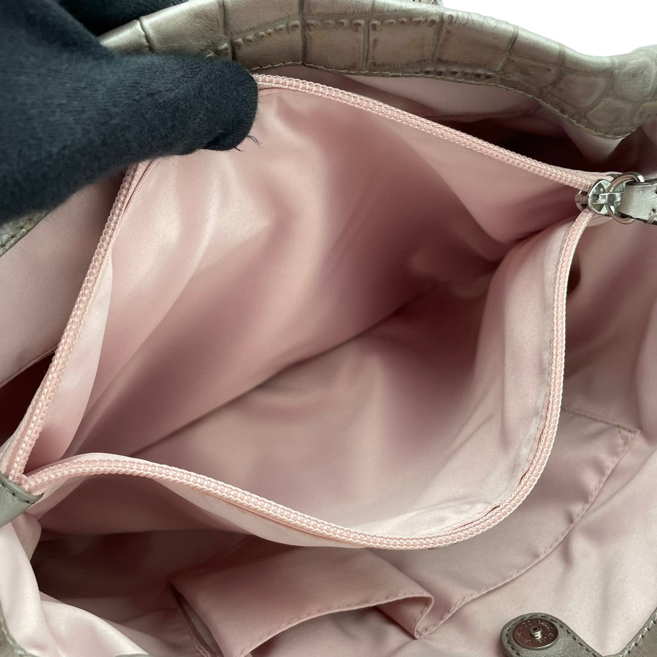 【良品】COACH コーチ アシュレイ エンボスド キャリーオール トートバッグ ハンドバッグ レザー シルバー 肩掛け 通勤 通学 大容量 エレガント レディース カジュアル フォーマル お出かけ デイリー 鞄 F20345 S20