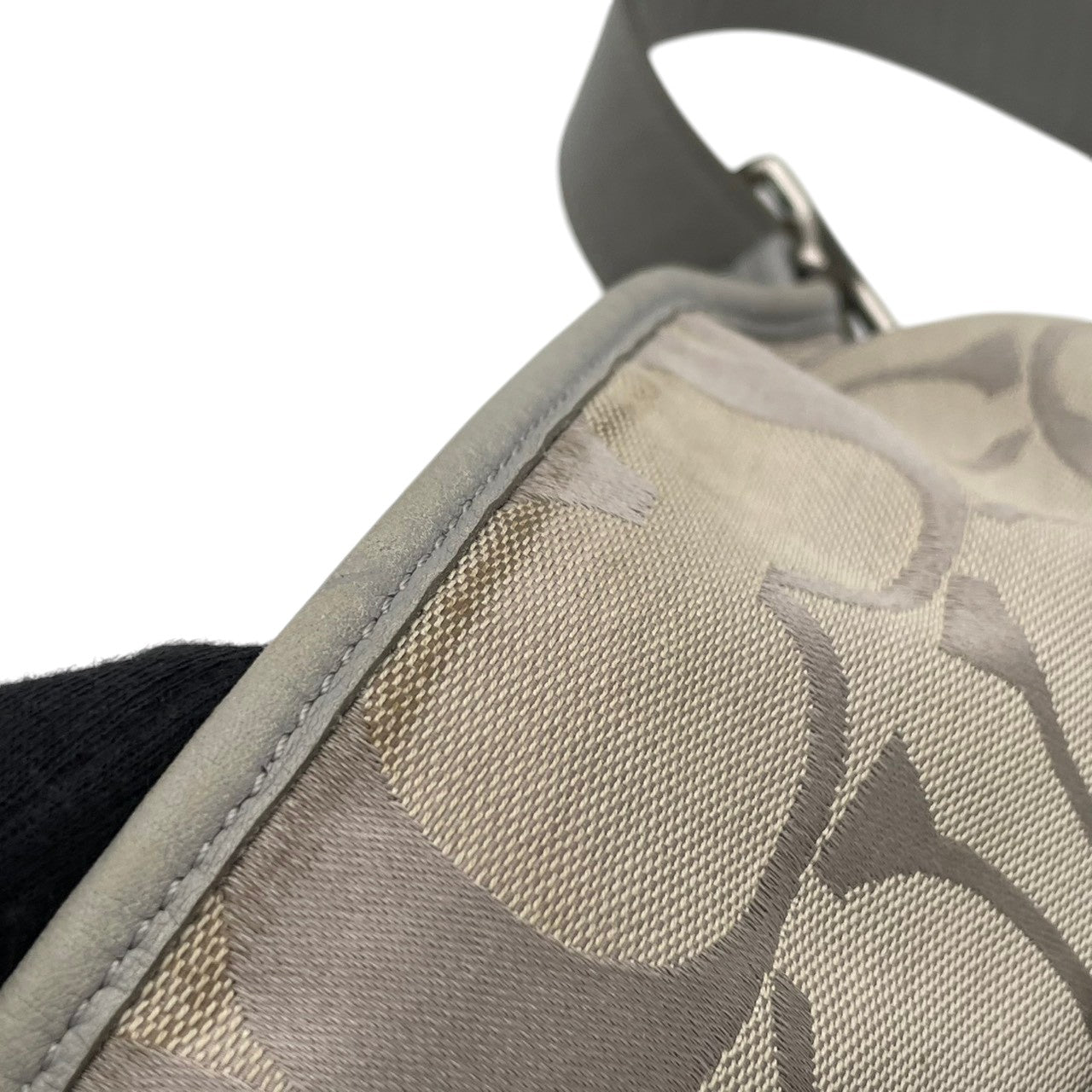 【良品】コーチ レガシー シグネチャー ダッフル ショルダーバッグ キャンバス レザー ベージュ グレー 2way 斜め掛け 大容量 A4収納 通勤 通学 レディース ブランドバッグ 高級感 定番 人気 ビンテージ感 丈夫 カジュアル おしゃれ S49