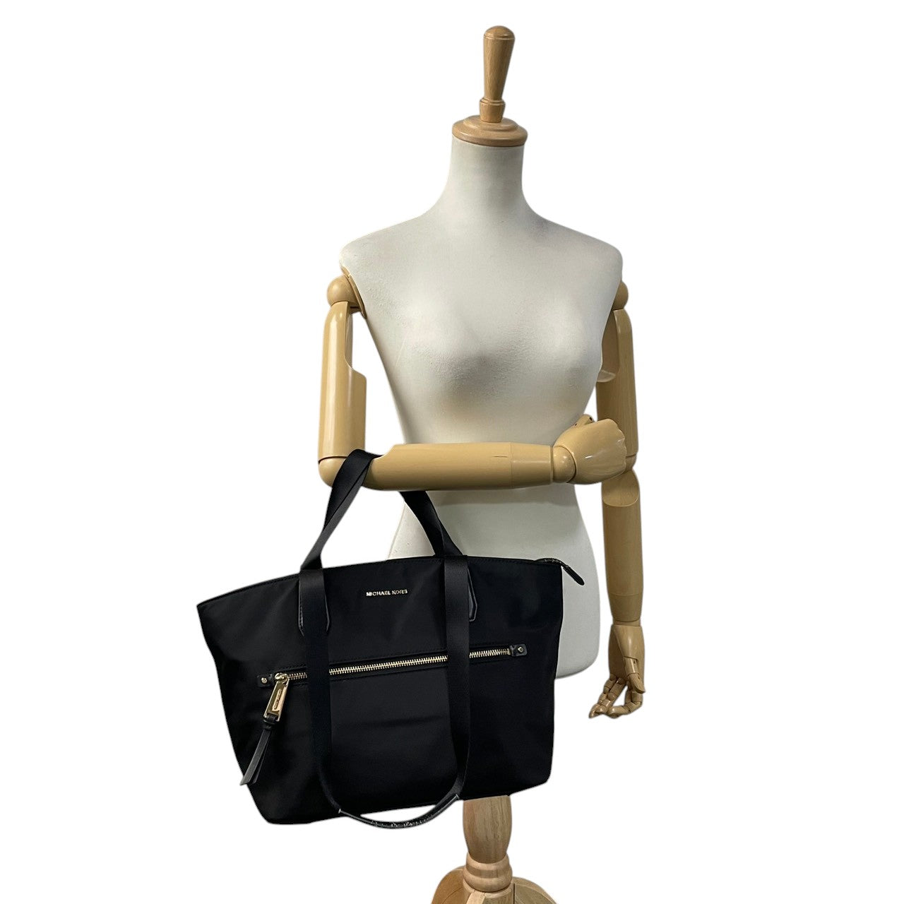 【美品】マイケルコース トートバッグ ポリー ブラック ナイロン レザー A4収納 通勤 通学 ビジネス レディース 人気 定番 軽量 普段使い 高級感 おしゃれ シンプル ブランドバッグ 黒 マザーズバッグ 旅行 大容量 マチ広 丈夫 収納力抜群 S16
