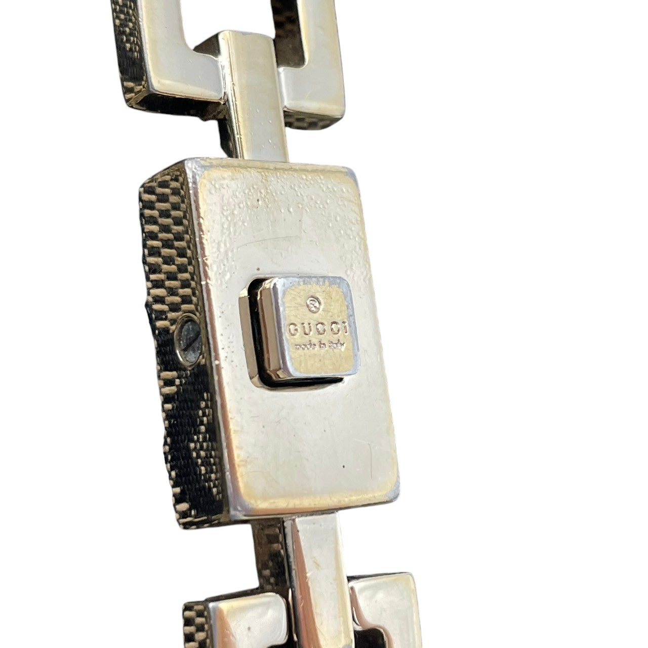 【良品】グッチ ジャッキー GGキャンバス 二つ折り財布 コンパクトウォレット ベージュ ブラック レザー レディース 人気 定番 ブランド ビジネス カジュアル 上品 エレガント 高級感 普段使い お出かけ 旅行 ギフト プレゼント 希少 W3