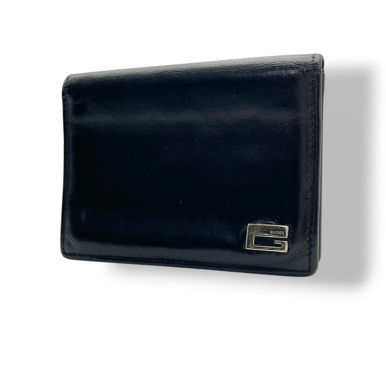 【良品】グッチ 名刺入れ カードケース レザー ブラック 黒 シルバー金具 定期入れ コンパクト ビジネス スタイリッシュ ミニ パスケース メンズ レディース ユニセックス 人気 定番 ブランド 高級感 シンプル エレガント 普段使い ギフト W3