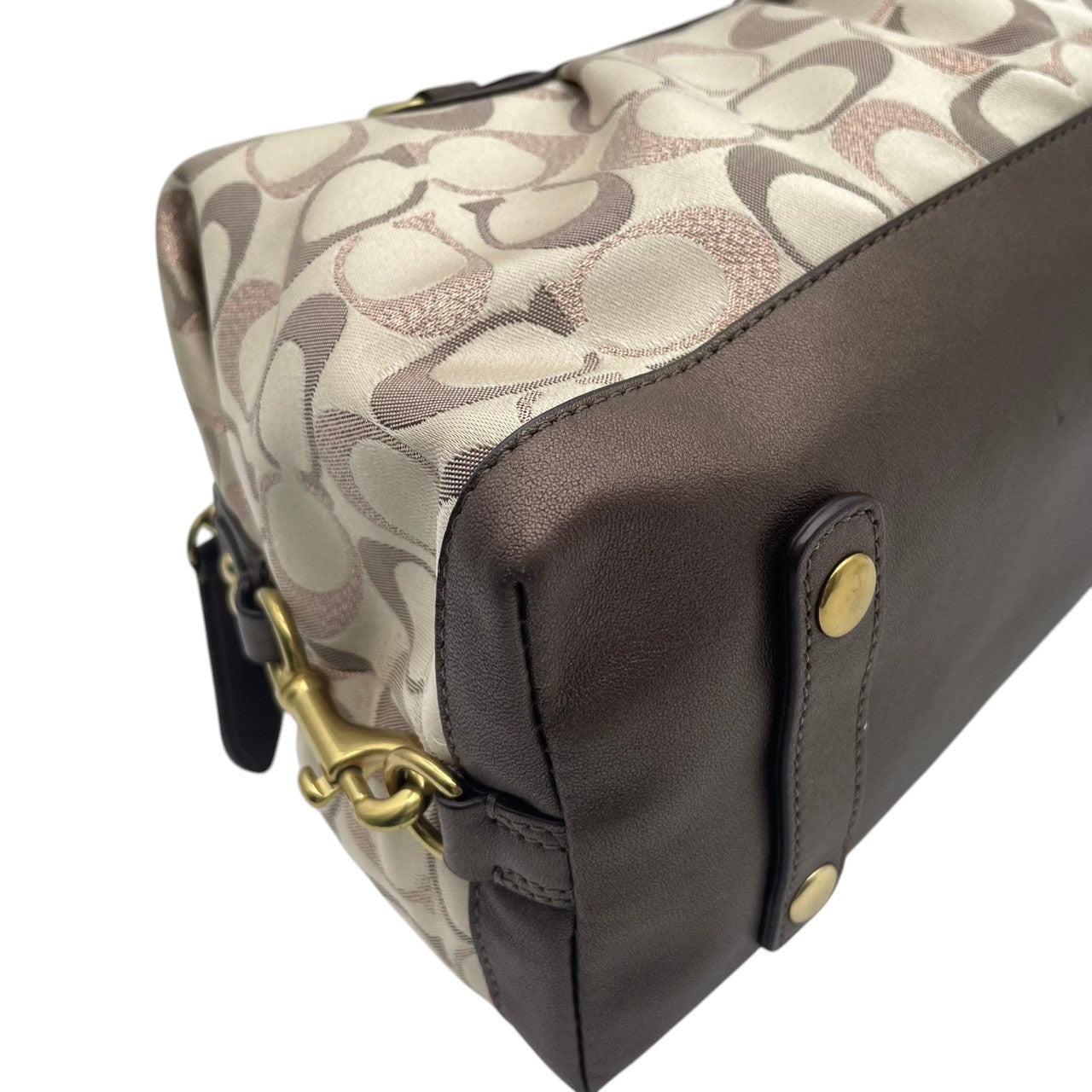 【美品】コーチ バッグ アシュレイ シグネチャー サテン サッチェル ハンドバッグ 2WAY 斜め掛け キャンバス 本革 レザー アイボリー ブラウン 茶系 ゴールド金具 エレガント スタイリッシュ カジュアル 上品 お出かけ デイリー レディース S96