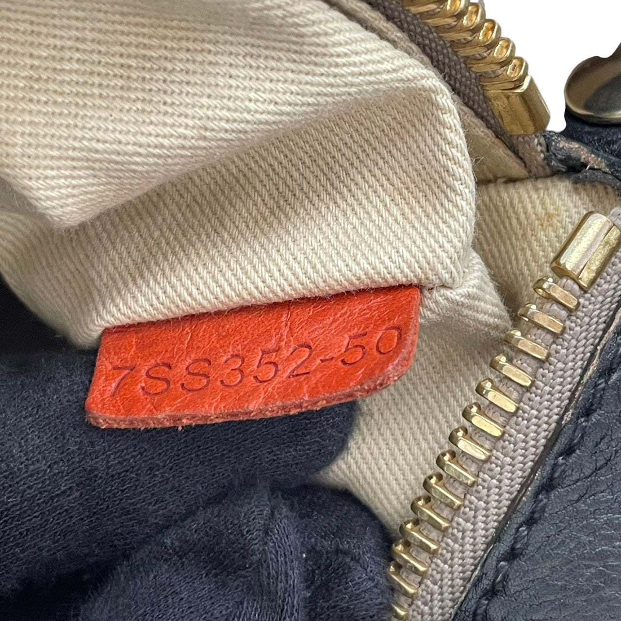 Chloé クロエ バッグ ベイ レザー ハンドバッグ Y2K archive vintage 本革 スムースレザー ブラック 黒 ゴールド金具 エレガント クラシック スタイリッシュ カジュアル 上品 ボストンバッグ 大容量 S9