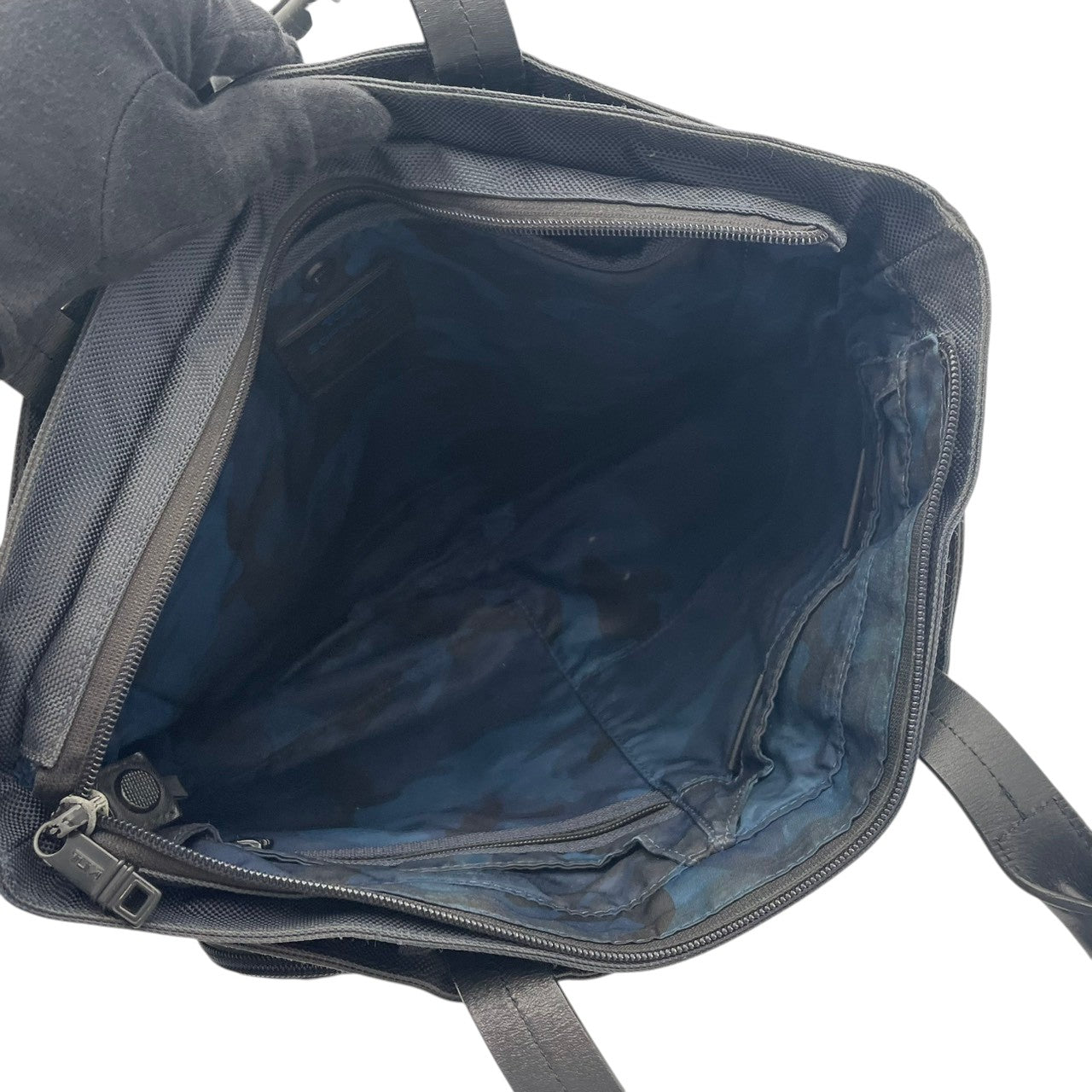 トゥミ バッグ SOPHNET. ソフネット 別注 コラボ コンパニオン トートバッグ ビジネスバッグ 肩掛け 手提げ A4サイズ収納可能 PC収納 大容量 ナイロン レザー ネイビー 紺 メンズ 通勤 通学 出張 旅行 スタイリッシュ カジュアル S57