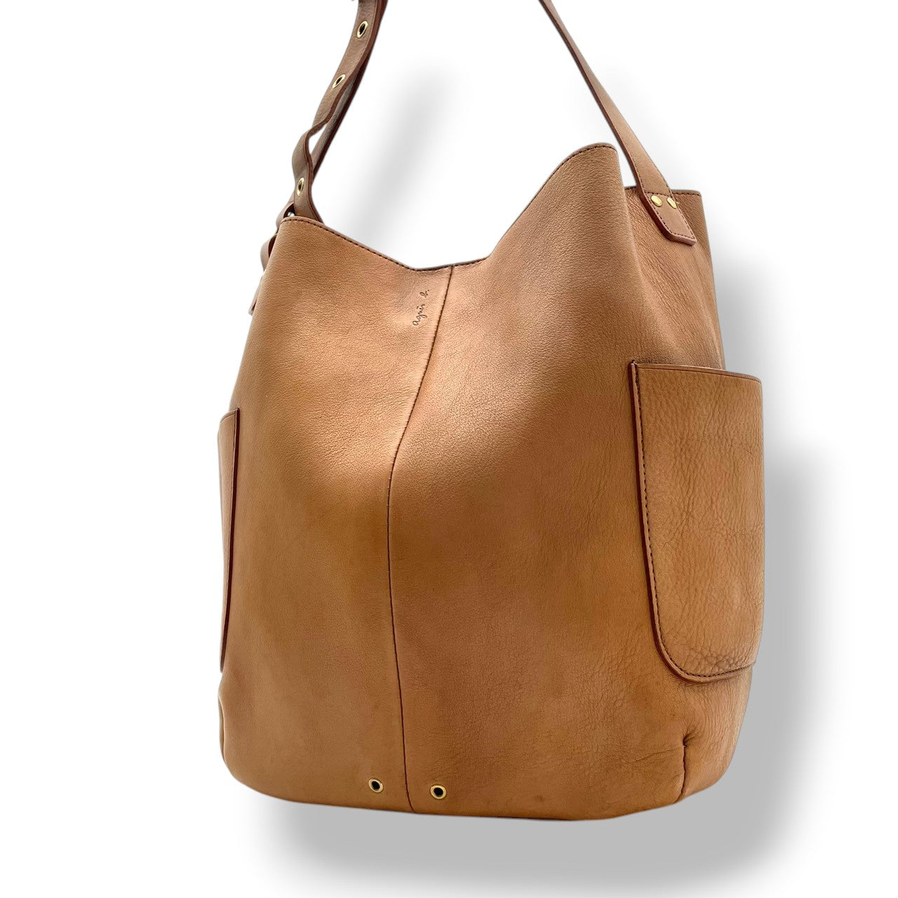 アニエスベー バッグ olive オリーヴ シリーズ ショルダーバッグ ワンショルダーバッグ 肩掛け 斜め掛け 本革 カウレザー キャメルブラウン 茶系 ゴールド金具 エレガント クラシック スタイリッシュ カジュアル 上品 お出かけ デイリー S15