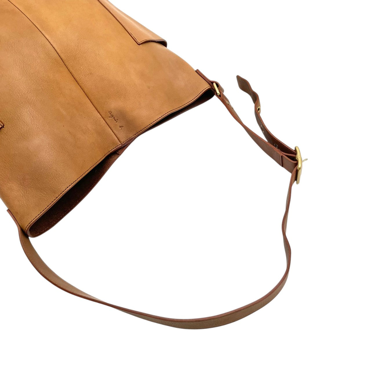 アニエスベー バッグ olive オリーヴ シリーズ ショルダーバッグ ワンショルダーバッグ 肩掛け 斜め掛け 本革 カウレザー キャメルブラウン 茶系 ゴールド金具 エレガント クラシック スタイリッシュ カジュアル 上品 お出かけ デイリー S15