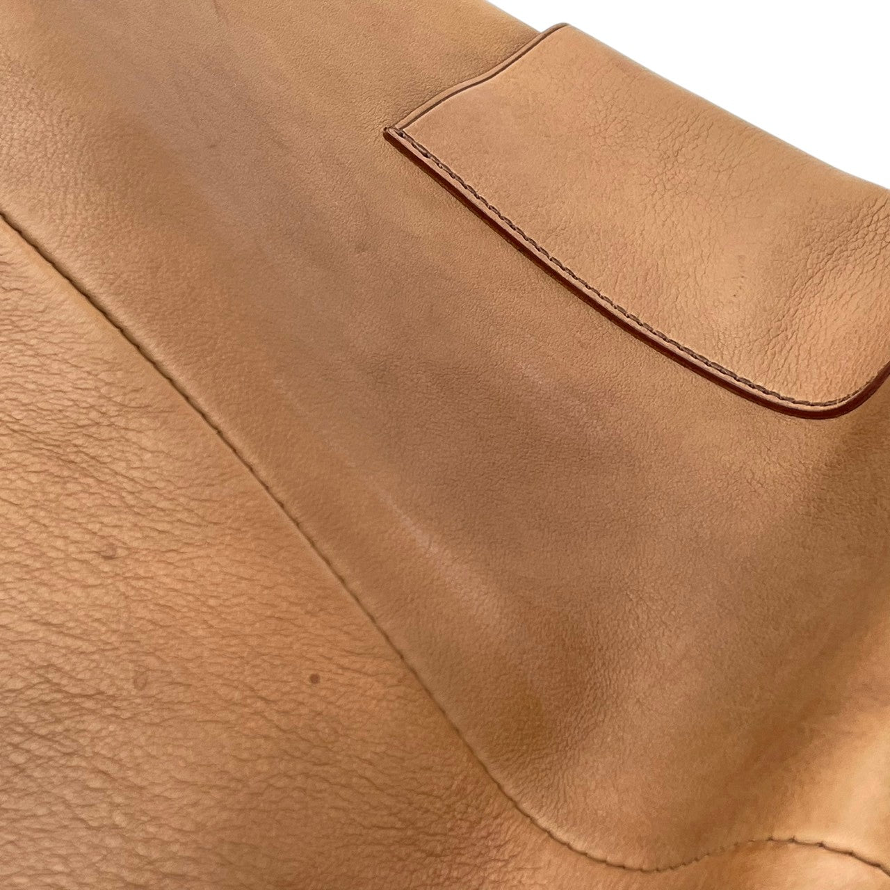 アニエスベー バッグ olive オリーヴ シリーズ ショルダーバッグ ワンショルダーバッグ 肩掛け 斜め掛け 本革 カウレザー キャメルブラウン 茶系 ゴールド金具 エレガント クラシック スタイリッシュ カジュアル 上品 お出かけ デイリー S15
