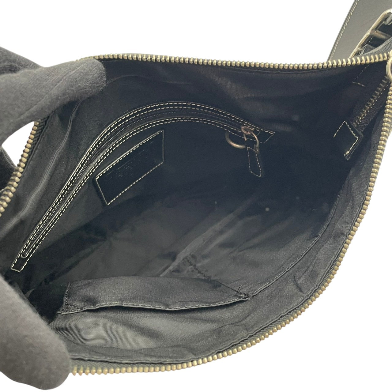【美品】 COACH コーチ バッグ シグネチャー ショルダーバッグ 斜め掛け 肩掛け ポシェット クロスボディ キャンバス 本革 レザー グレー ブラック 黒 シルバー金具 カジュアル デイリー ユース レディース 人気 S54