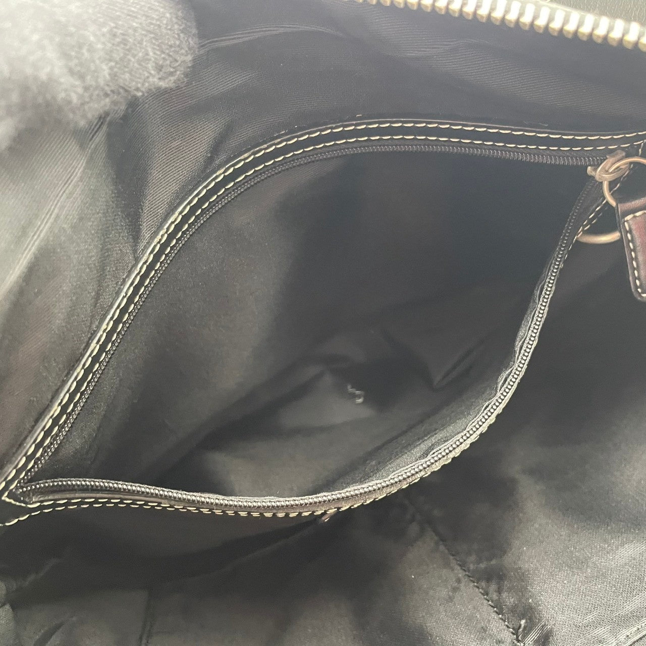 【美品】 COACH コーチ バッグ シグネチャー ショルダーバッグ 斜め掛け 肩掛け ポシェット クロスボディ キャンバス 本革 レザー グレー ブラック 黒 シルバー金具 カジュアル デイリー ユース レディース 人気 S54