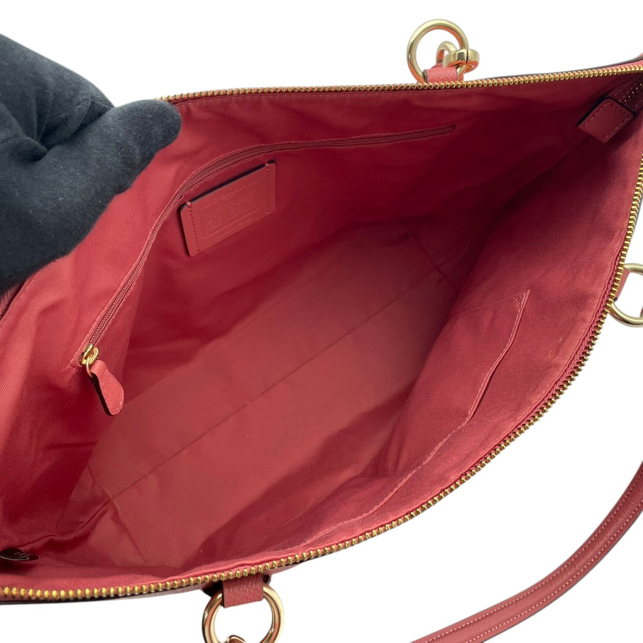 【美品】 COACH コーチ バッグ クロスグレーン レザー アヴァ トートバッグ ハンドバッグ 手提げ 肩掛け A4収納 本革 ピンク系 コーラルピンク ゴールド金具 ビジネス 通勤 通学 レディース 定番 人気 鞄 S54