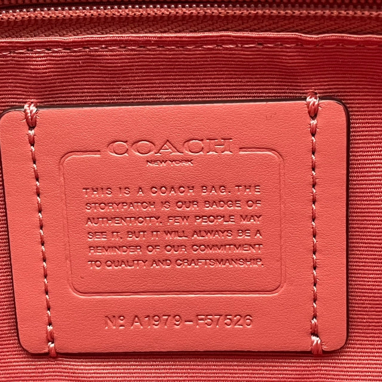 【美品】 COACH コーチ バッグ クロスグレーン レザー アヴァ トートバッグ ハンドバッグ 手提げ 肩掛け A4収納 本革 ピンク系 コーラルピンク ゴールド金具 ビジネス 通勤 通学 レディース 定番 人気 鞄 S54