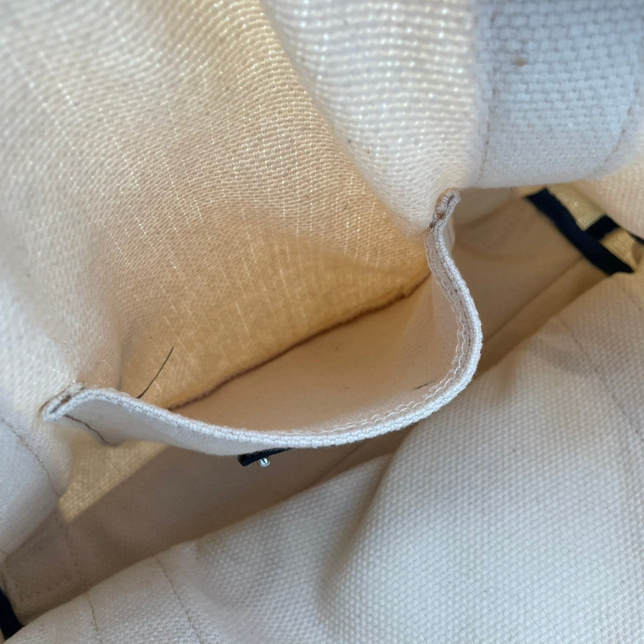 【美品】ディーゼル バッグ キャンバス トートバッグ ハンドバッグ 手提げ 肩掛け ロゴ刺しゅう コットン アイボリー 生成り ブルー 青 シルバー金具 エレガント スタイリッシュ カジュアル デイリー レディース 人気 定番 鞄 S64