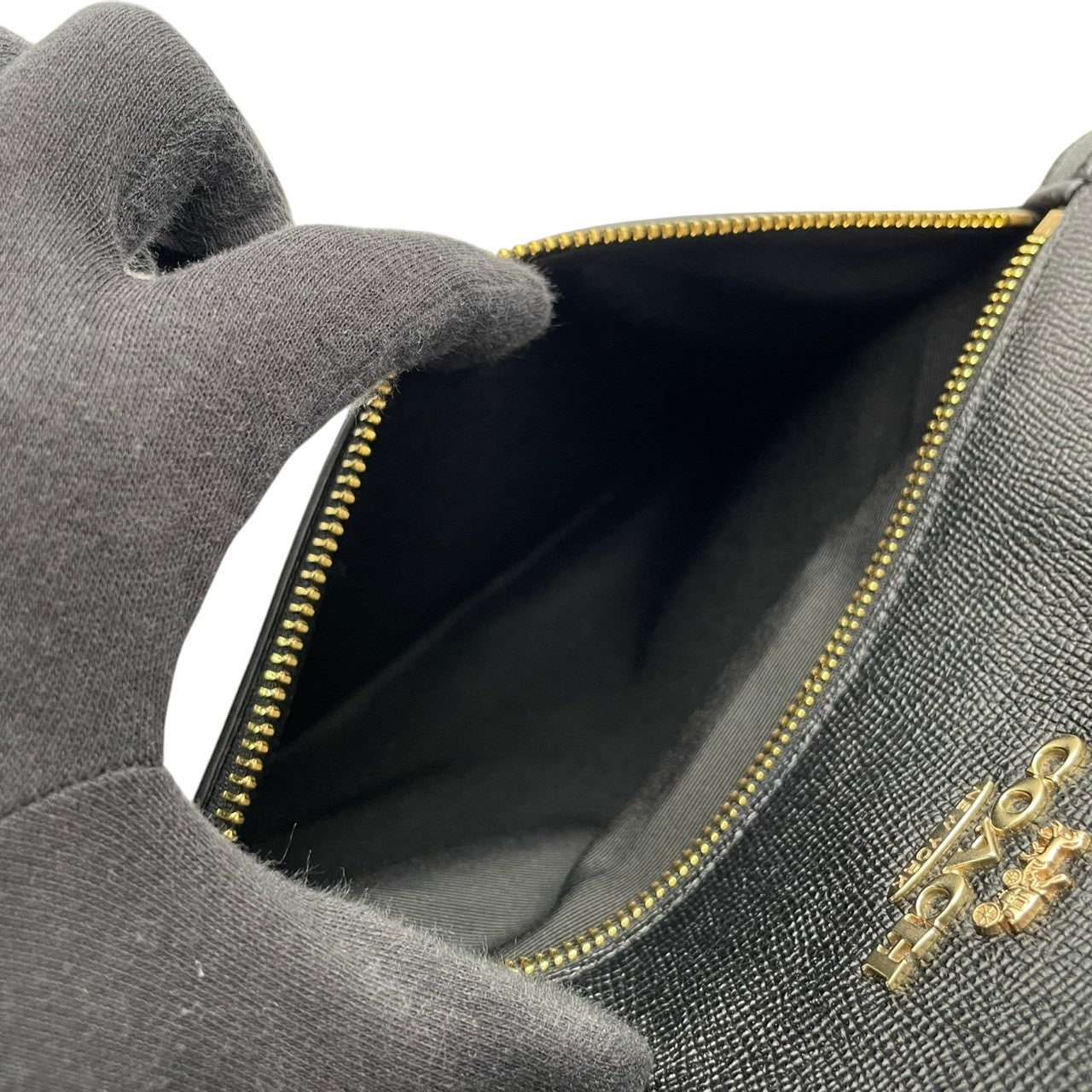 【美品】コーチ バッグ ギャラリー トート トートバッグ ハンドバッグ 手提げ 肩掛け レザー 本革 クロスグレイン ブラック 黒 ゴールド金具 A4収納 通勤 通学 エレガント スタイリッシュ レディース 人気 定番 鞄 F79608 S31