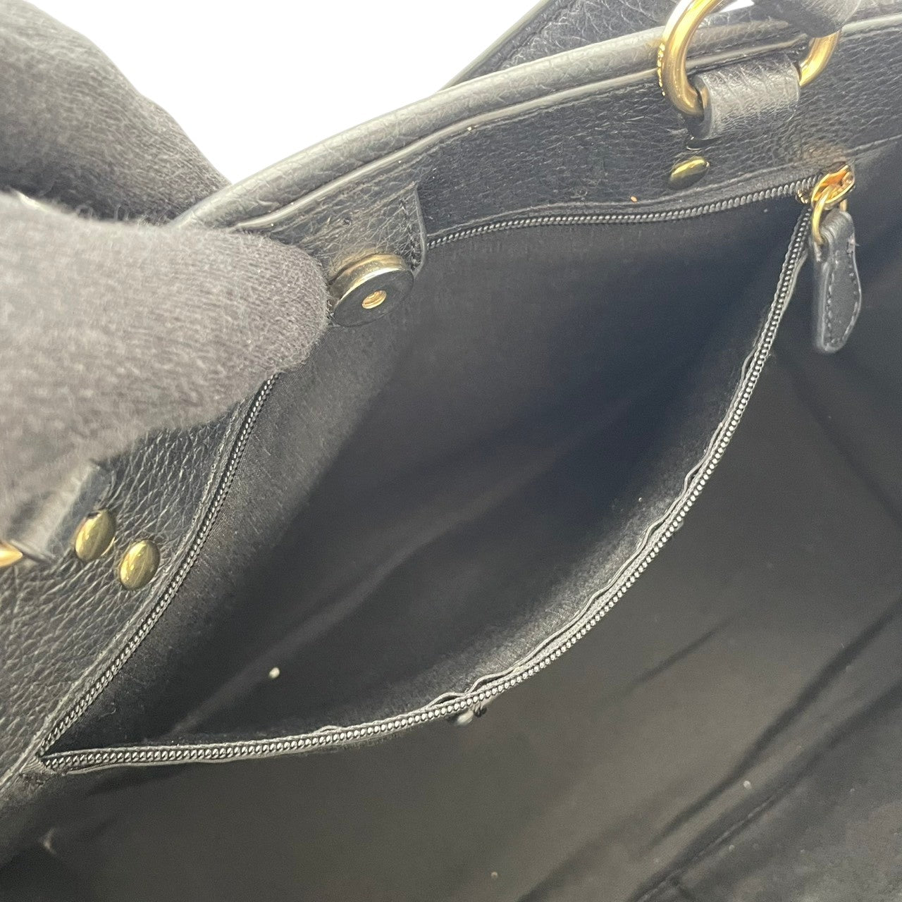 【美品】 COACH コーチ バッグ デンプシー キャリーオール ウィズ パッチ ハンドバッグ トートバッグ 手提げ 本革 レザー ブラック 黒 ゴールド金具 ロゴパッチ エレガント スタイリッシュ 通勤 レディース 人気 定番 鞄 C2004 S80