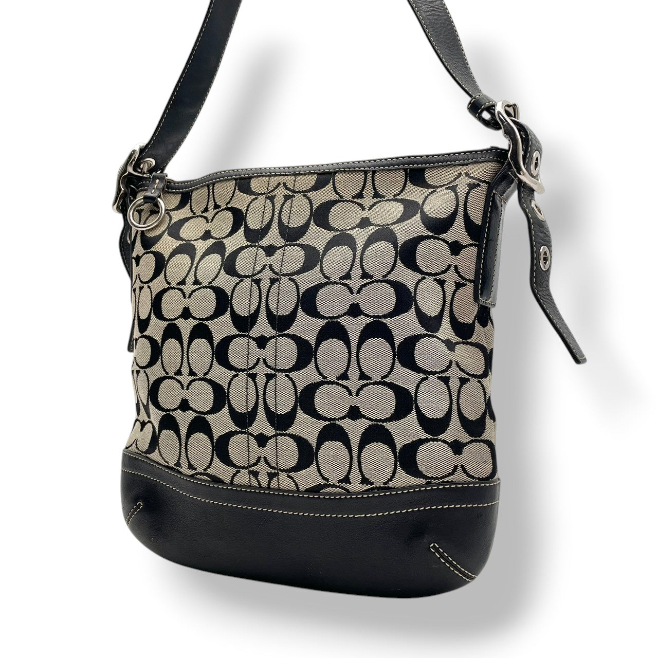 【美品】 COACH コーチ バッグ シグネチャー ダッフル ショルダーバッグ 斜め掛け 肩掛け キャンバス レザー 本革 グレー ブラック 黒 シルバー金具 エレガント クラシック カジュアル レディース 女性 定番 人気 鞄 9362 S90