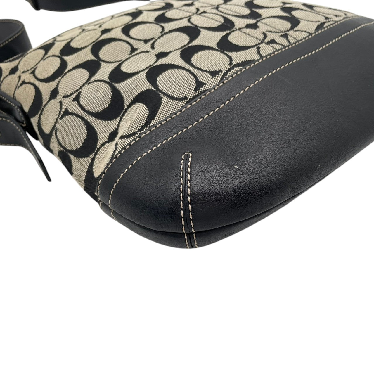 【美品】 COACH コーチ バッグ シグネチャー ダッフル ショルダーバッグ 斜め掛け 肩掛け キャンバス レザー 本革 グレー ブラック 黒 シルバー金具 エレガント クラシック カジュアル レディース 女性 定番 人気 鞄 9362 S90