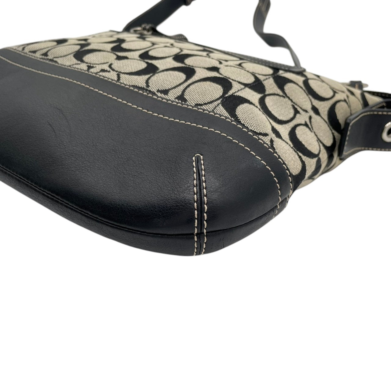 【美品】 COACH コーチ バッグ シグネチャー ダッフル ショルダーバッグ 斜め掛け 肩掛け キャンバス レザー 本革 グレー ブラック 黒 シルバー金具 エレガント クラシック カジュアル レディース 女性 定番 人気 鞄 9362 S90