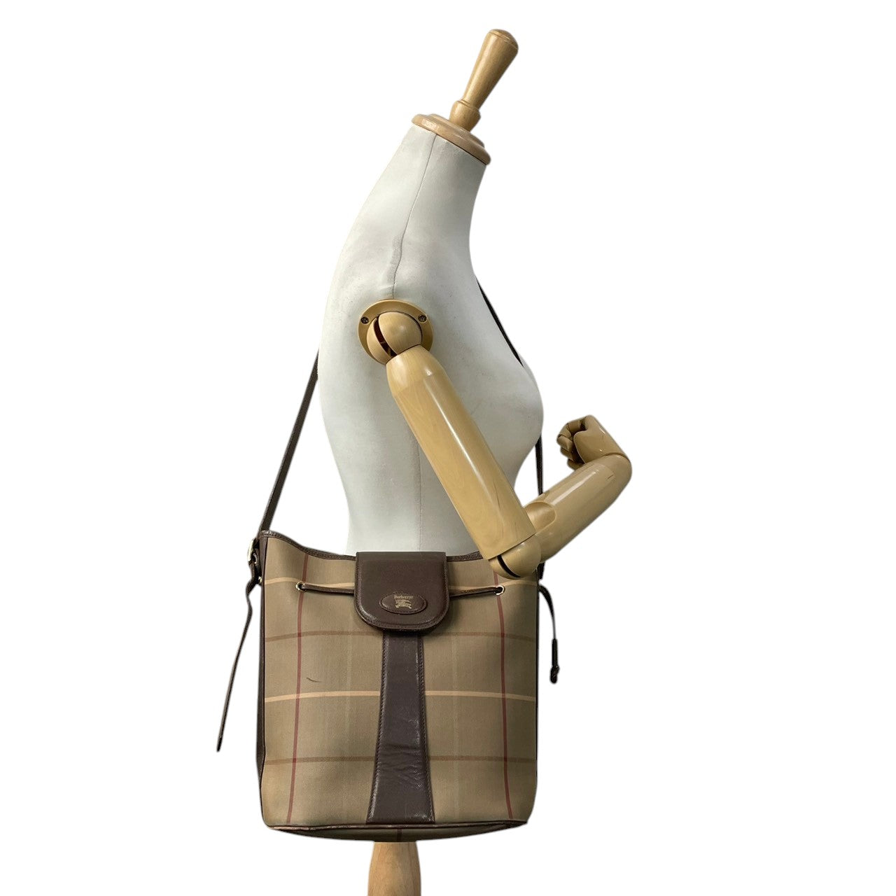 Burberry バーバリー バッグ バーバリーズ ノバチェック 巾着 ショルダーバッグ 斜め掛け 肩掛け キャンバス レザー ベージュ ブラウン 茶系 ゴールド金具 クラシック ヴィンテージ レディース 人気 定番 鞄 S90