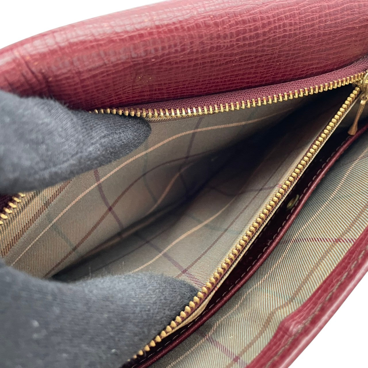 Burberry バーバリー バッグ バーバリーズ ヴィンテージ 型押しレザー クラッチバッグ セカンドバッグ フラップ ボルドー ワインレッド 赤系 ゴールド金具 ロック金具 レトロ メンズ レディース ユニセックス 人気 定番 鞄 S90